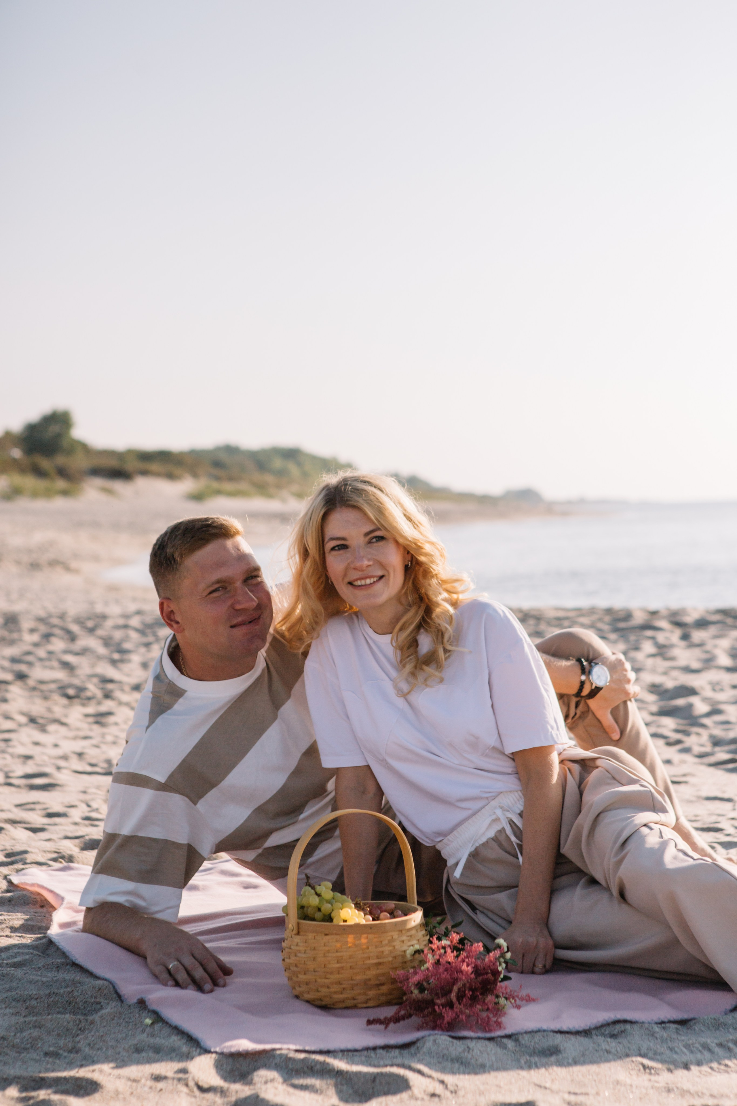 Алексей и Наталья. Семейная фотосессия на море. Семейный фотограф в Калининграде Анастасия Юрина