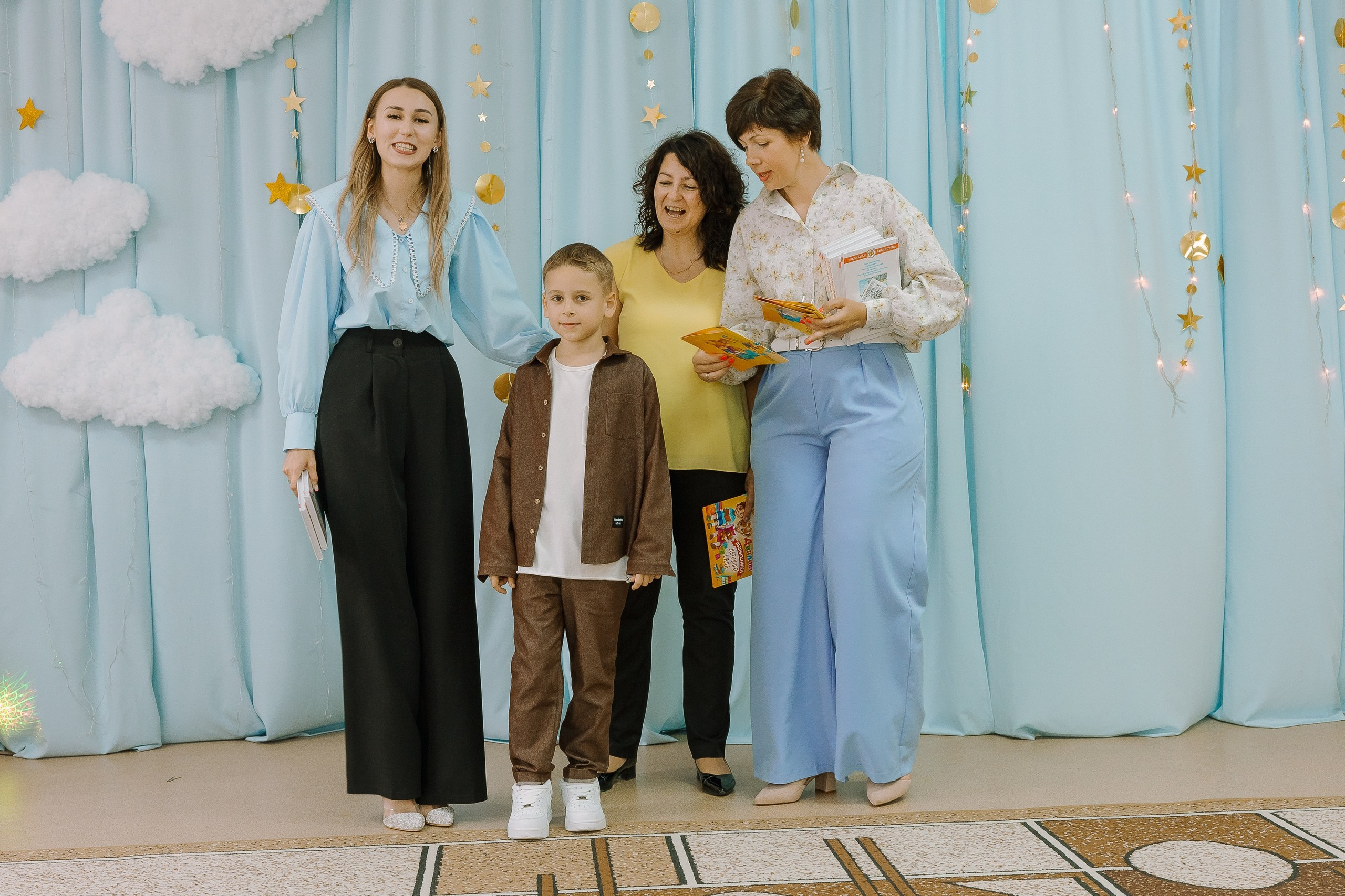 Выпускной в ДС -29. Выпускные альбомы Натальи Бутко: Новороссийск, Анапа, Геленджик