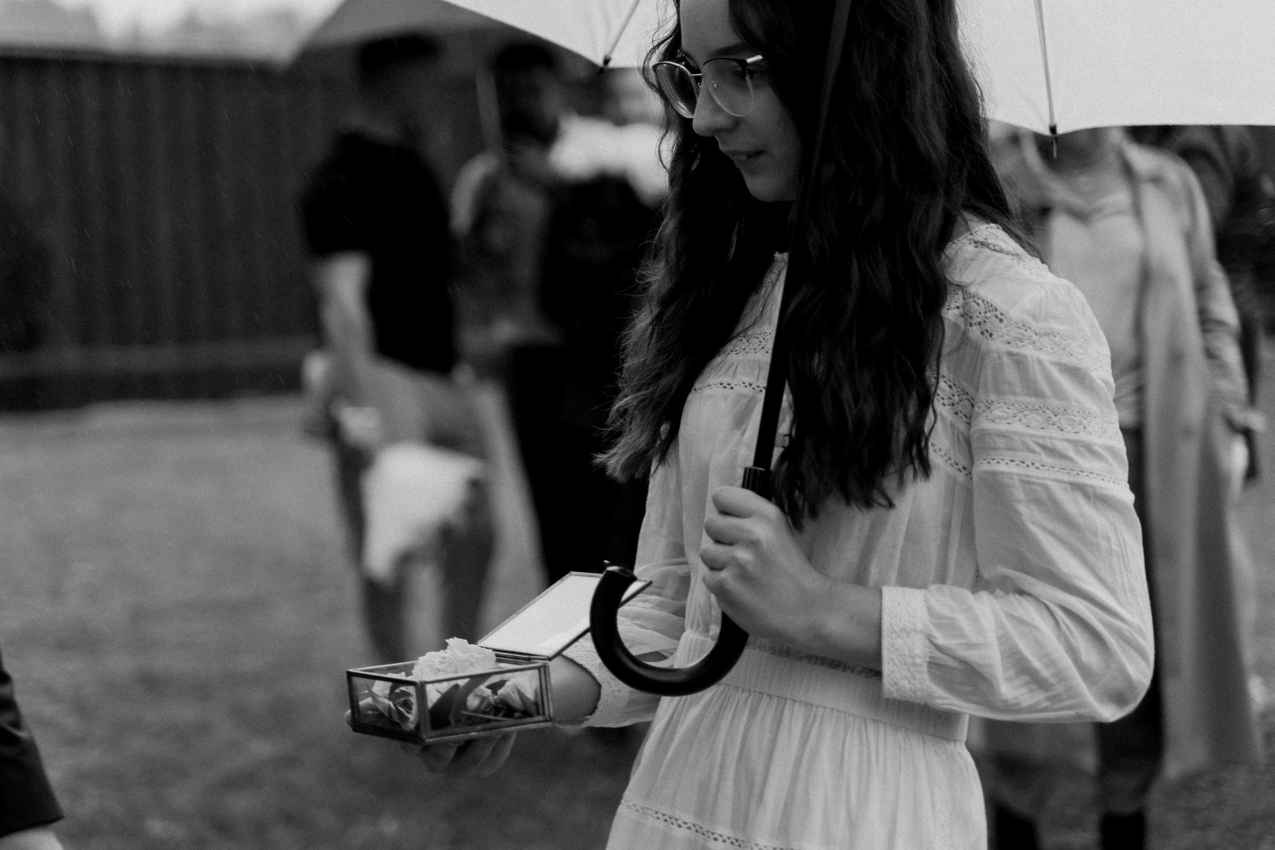 Счастье под дождем. Фотограф Ксения Тимченко. Бережно к вам и вашим чувствам