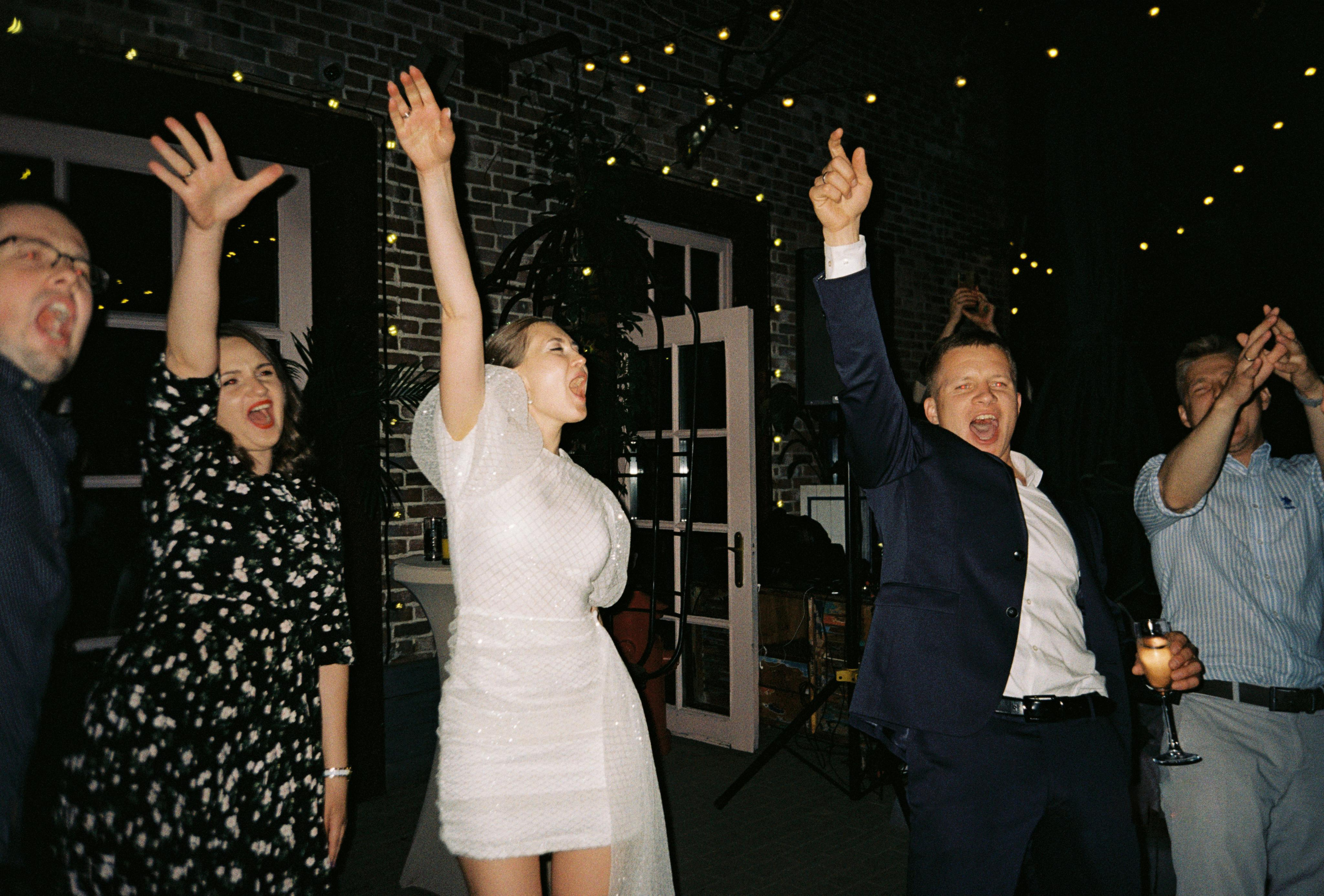 День 2. Вечериночка. Фотограф Ксения Тимченко. Бережно к вам и вашим чувствам