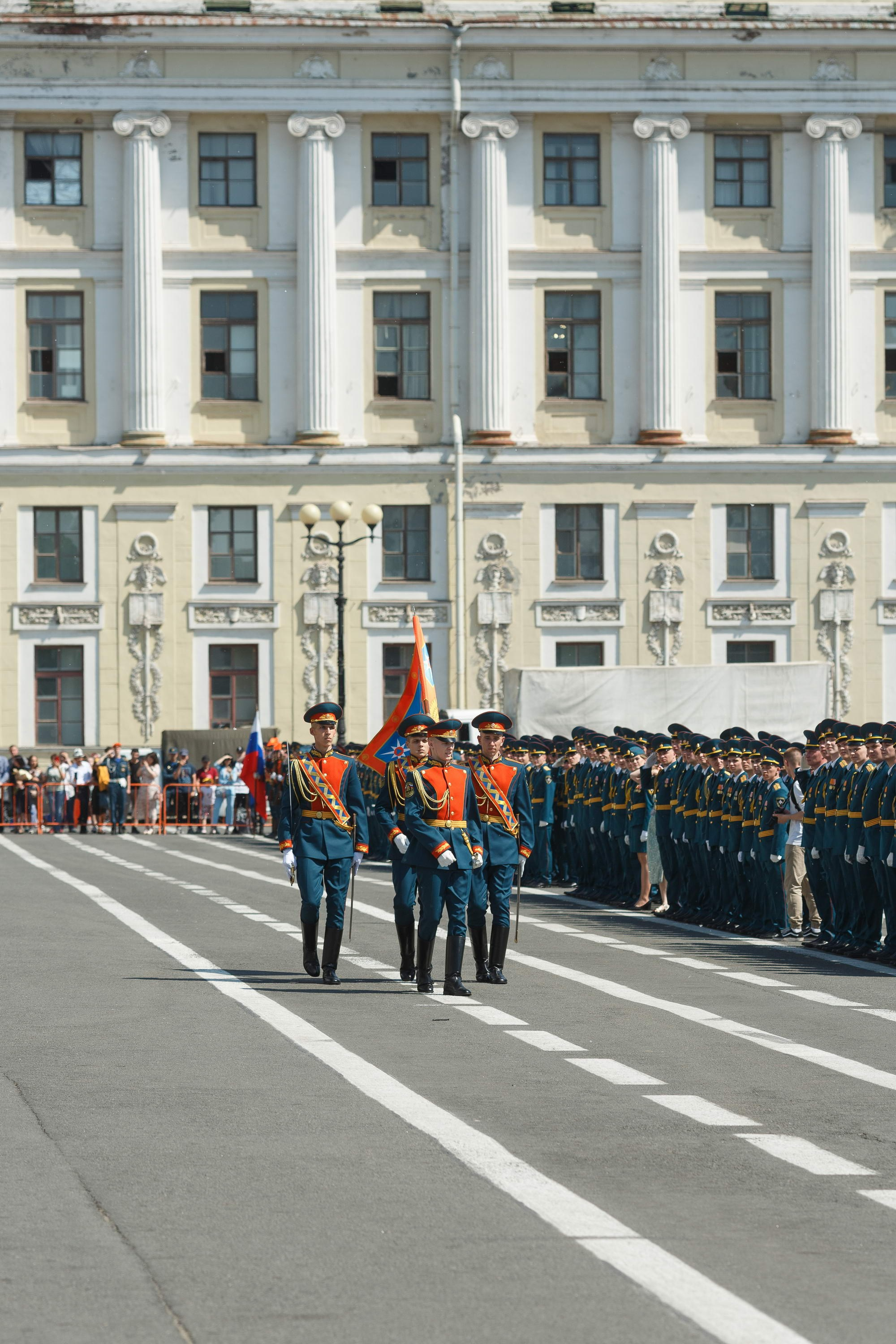 Выпуск офицеров СПб УГПС МЧС России. Свадебный фотограф Игорь Брундасов 8PHOTO на свадьбу венчание загс СПб