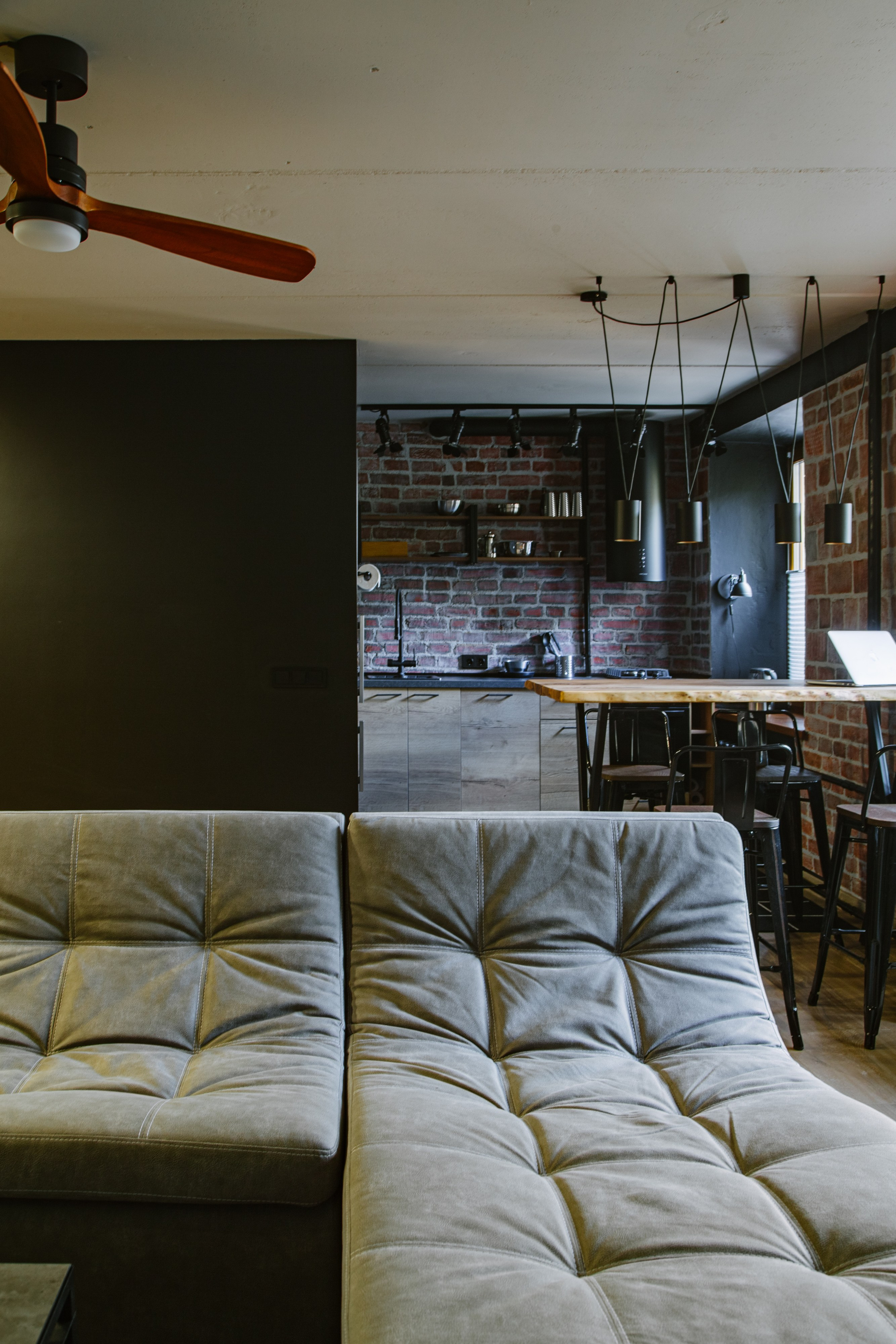 Кошкин дом. Фотограф Оля Батист