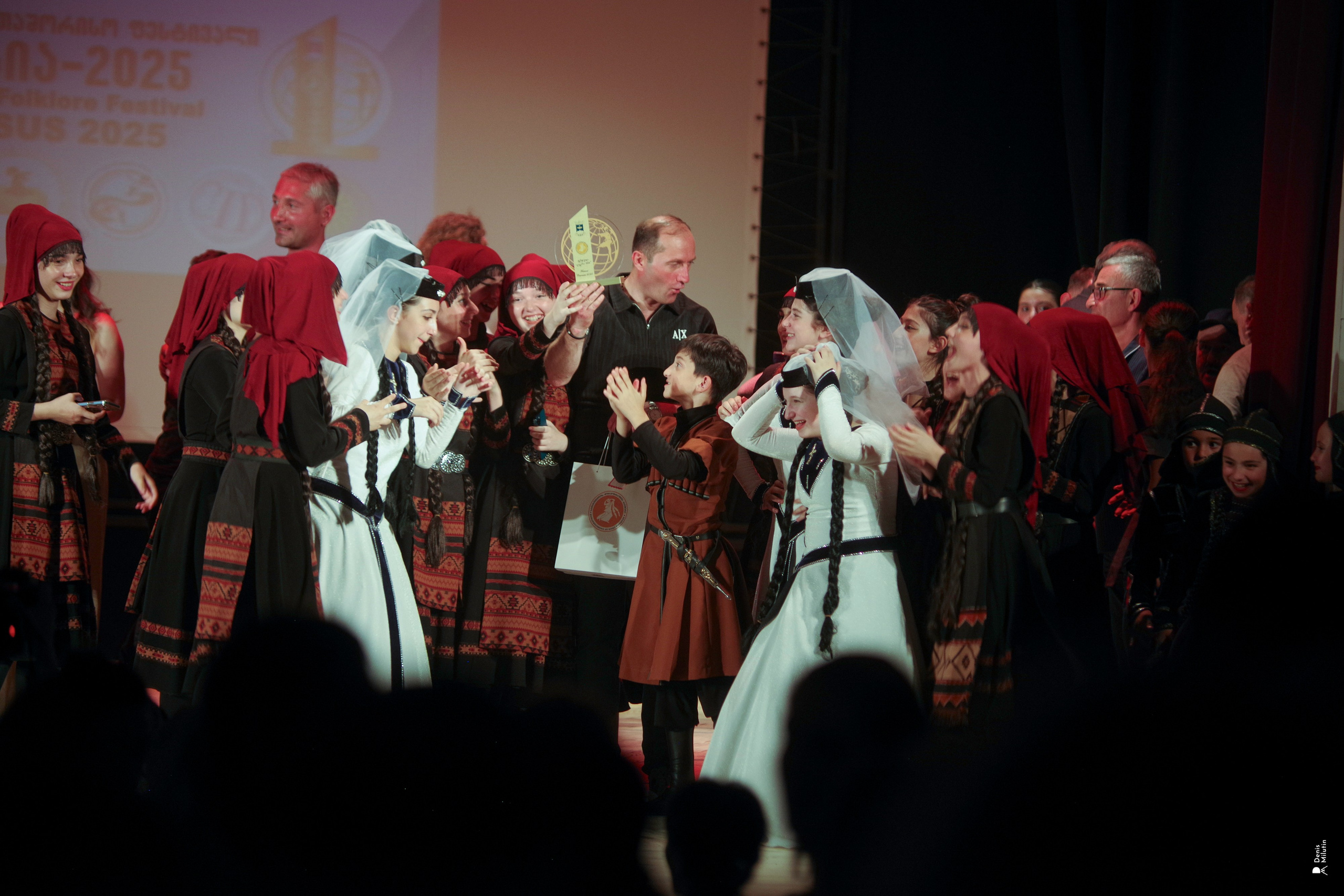 Танцы в прекрасном Они. Портретный фотограф Денис Милютин