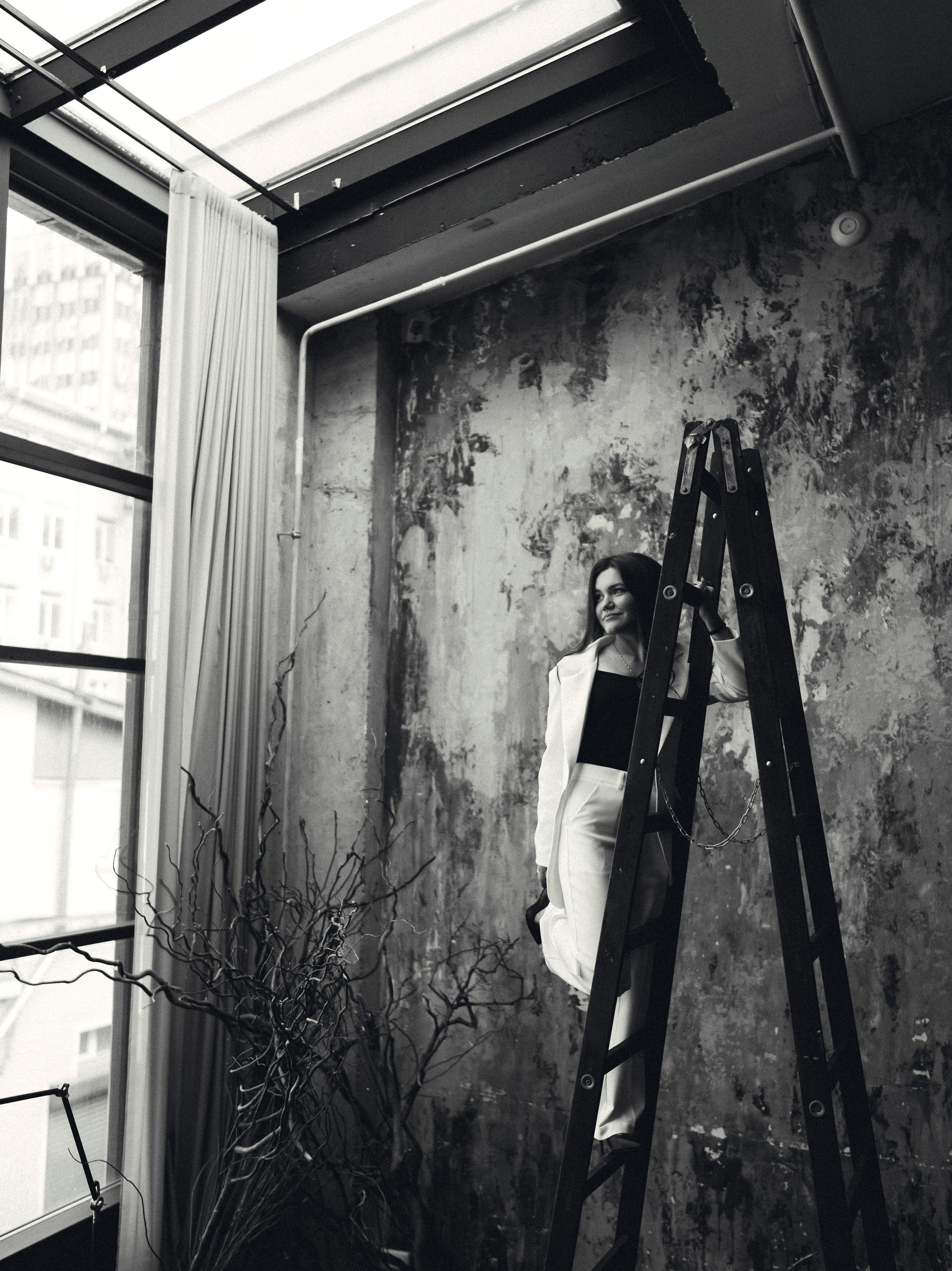 Саша. Главная