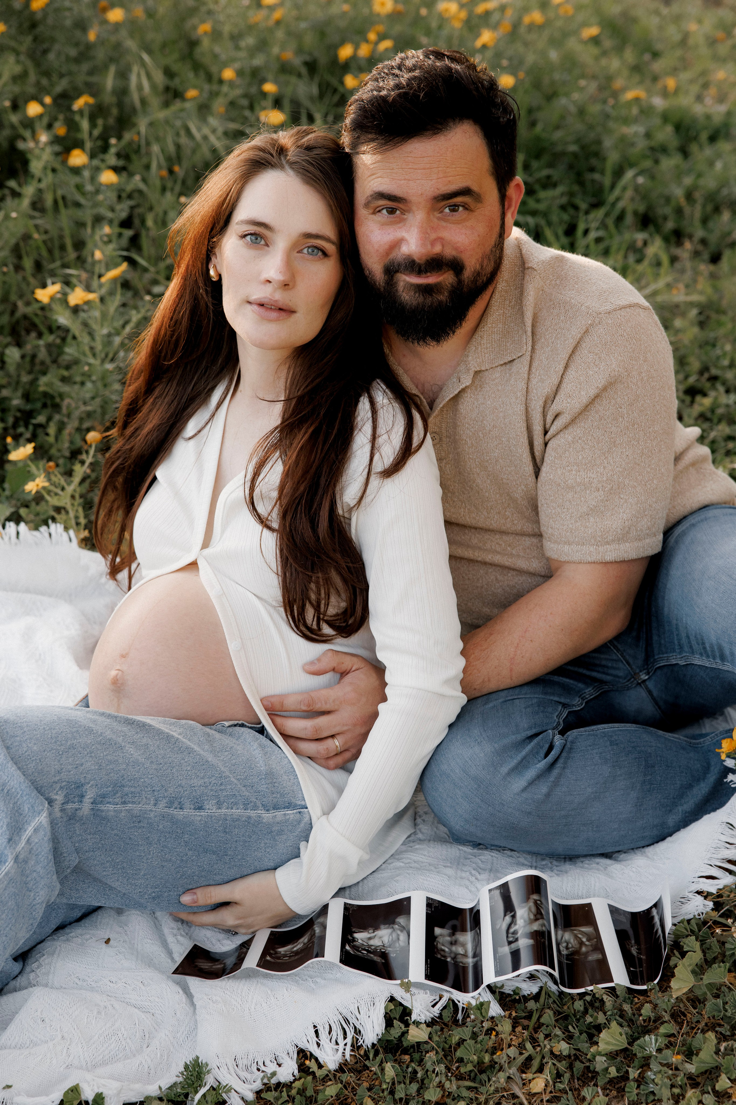 Pregnancy photoshoot (home/park/beach). Главная