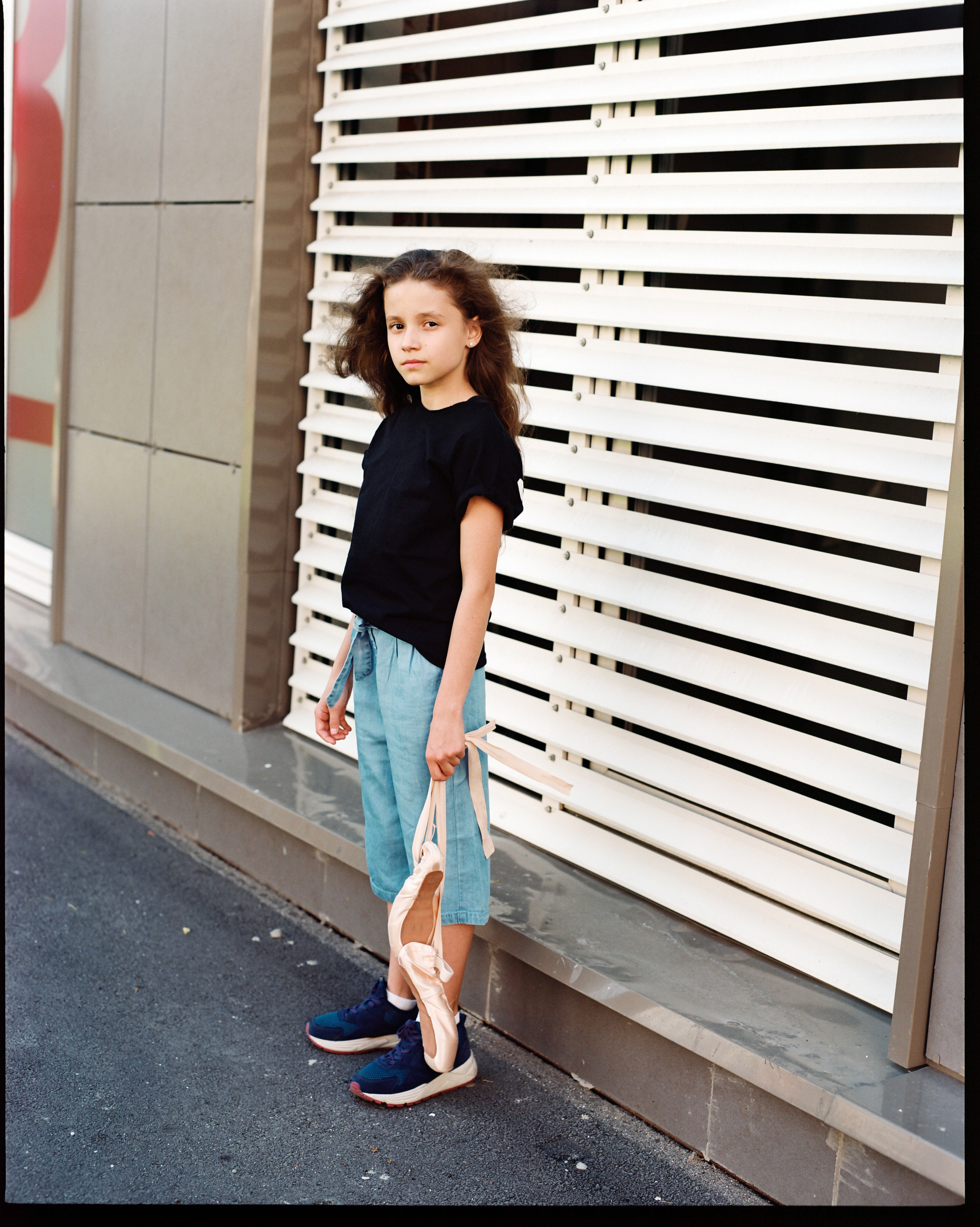 «Взрослым сидеть на качелях воспрещается». Фотограф Яна Булгакова