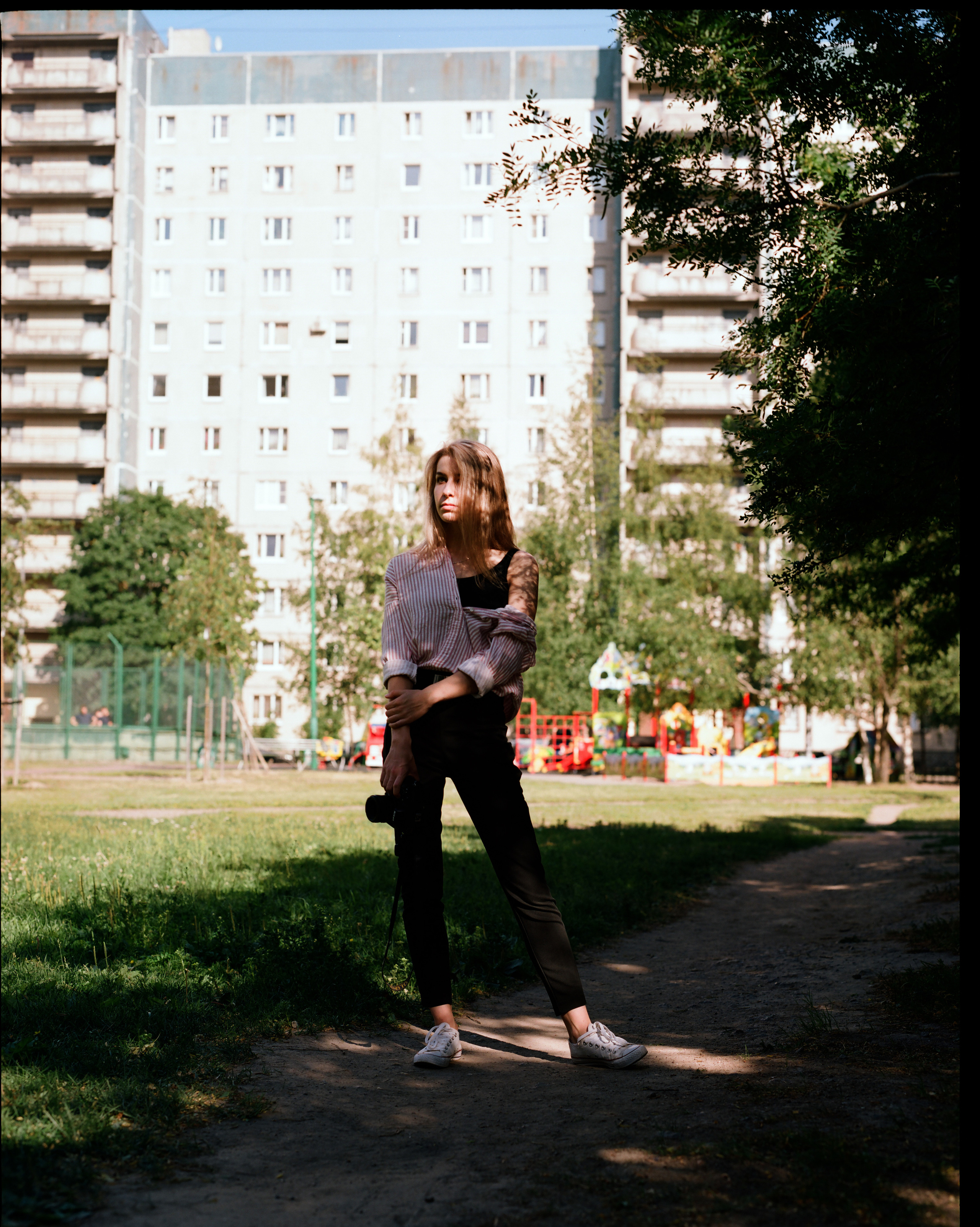 «Взрослым сидеть на качелях воспрещается». Фотограф Яна Булгакова