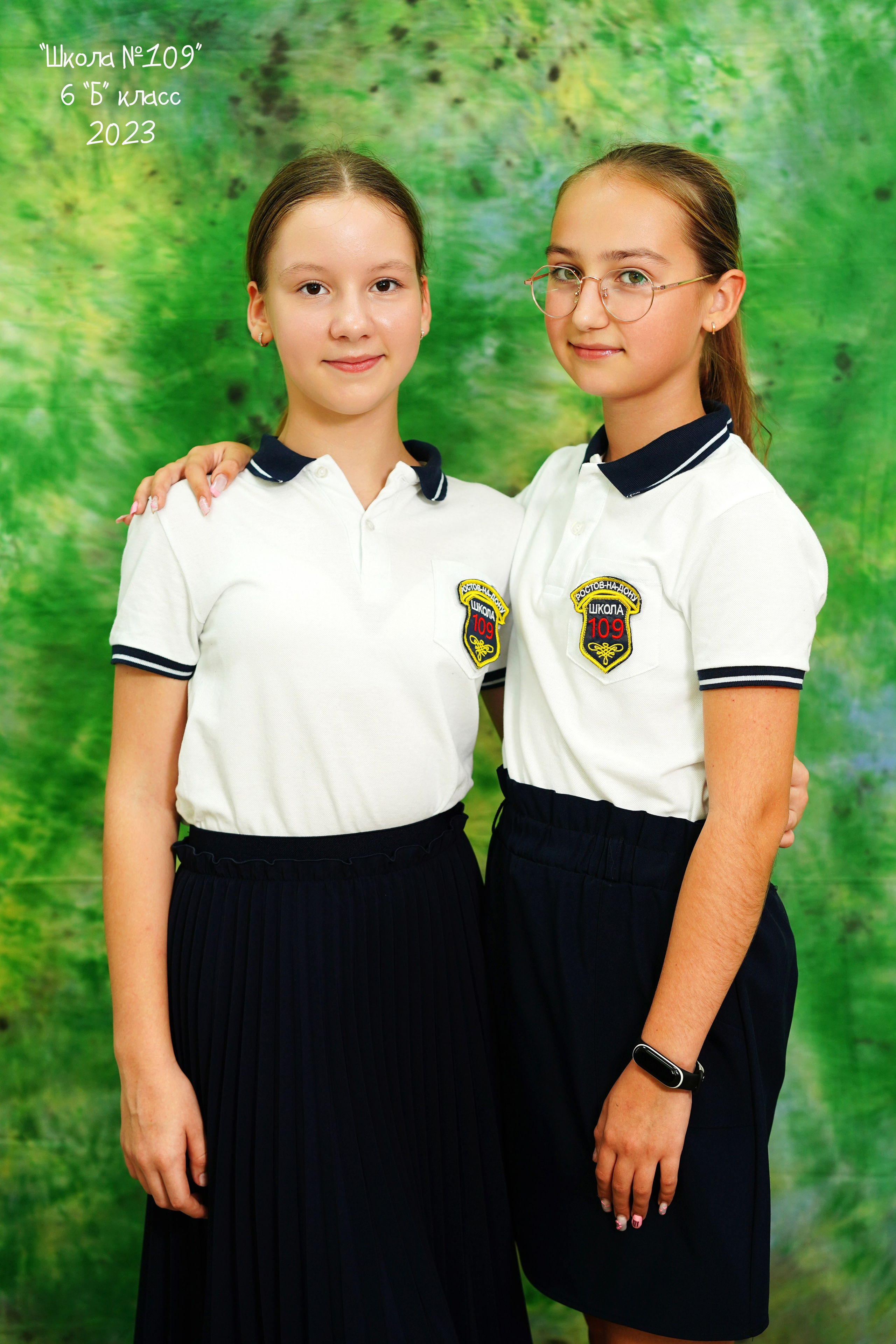 Мелкие группы / старшие классы. MEMENTO.Выпускные альбомы, школьные, юбилейные и другие книги. Ростов-на-Дону