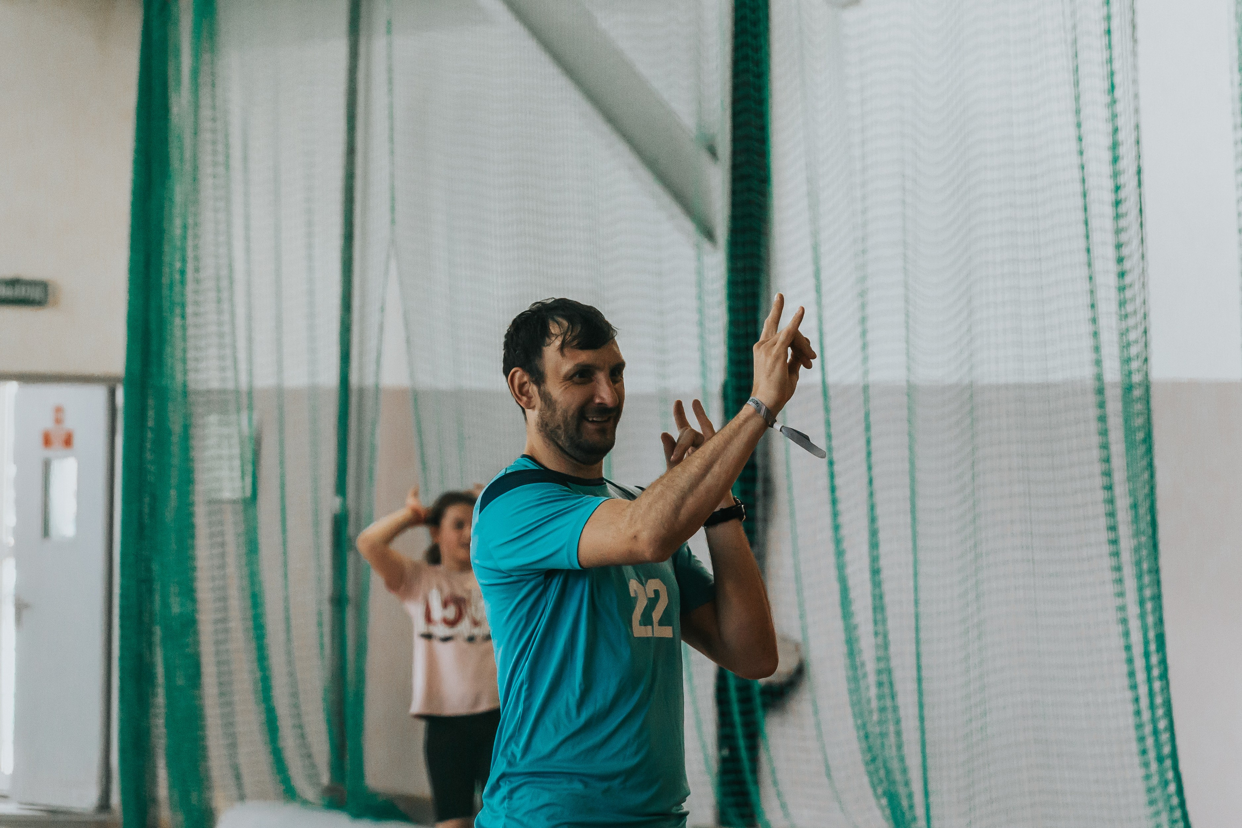 Репортажная спортивная съемка г. Королев стадион Металлист «папа, мама, я — спортивная семья». Юлия Егорова | Свадебный фотограф, семейный фотограф Москва, МО • Портреты • репортажи • день рождения • Love Story • дети