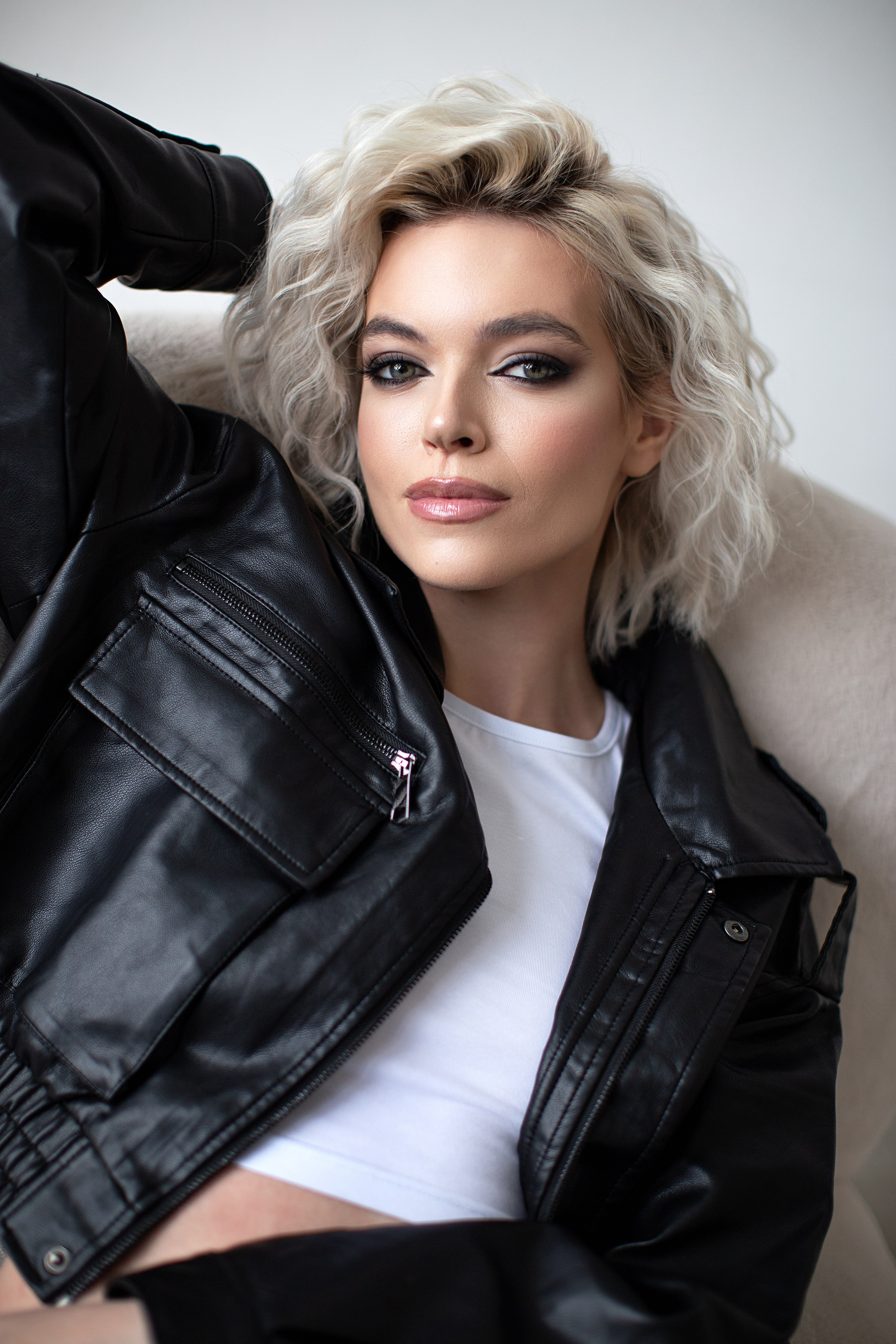 Студия. Портретный Студийный и уличный фотограф Москва. Индивидуальные, Семейные, Беременность, Будуар, Каталог, контент съемки для блога и бизнеса