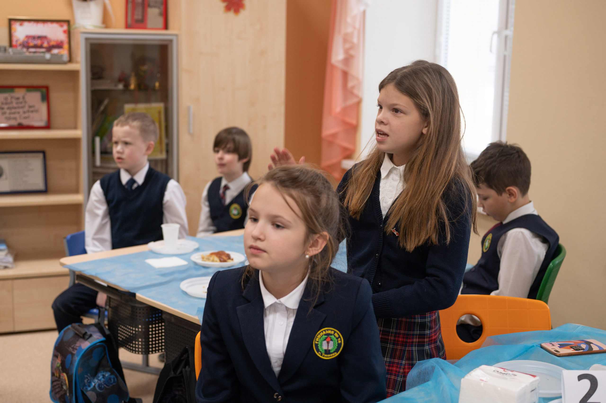 Репортаж мероприятия в классе 5Ж 16 гимназия 2024 г. Фотограф новорожденных, семейный детский в Тюмени Татьяна Морозова