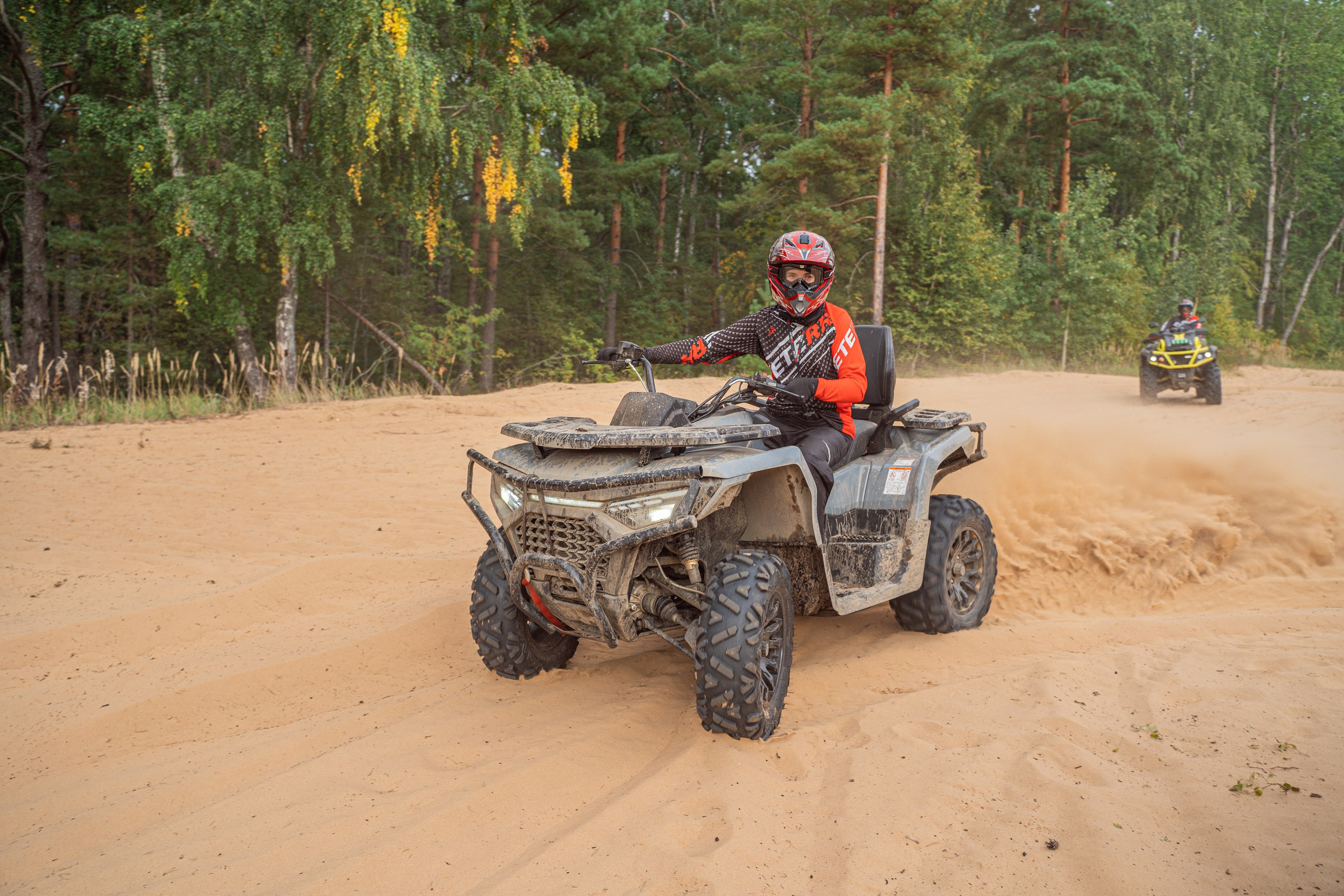 Квадровыезд —спортивный репортаж в Ленинградской области. Свадебный, семейный, портретный, репортажный фотограф в Санкт-Петербурге