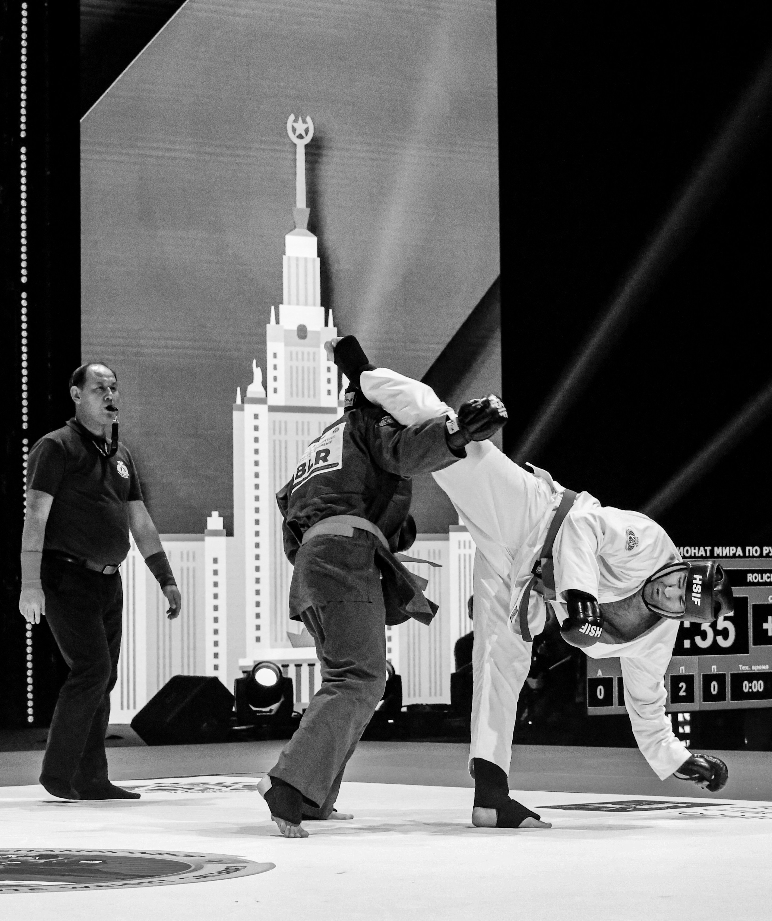 «Спорт через объектив: история в каждом снимке!»