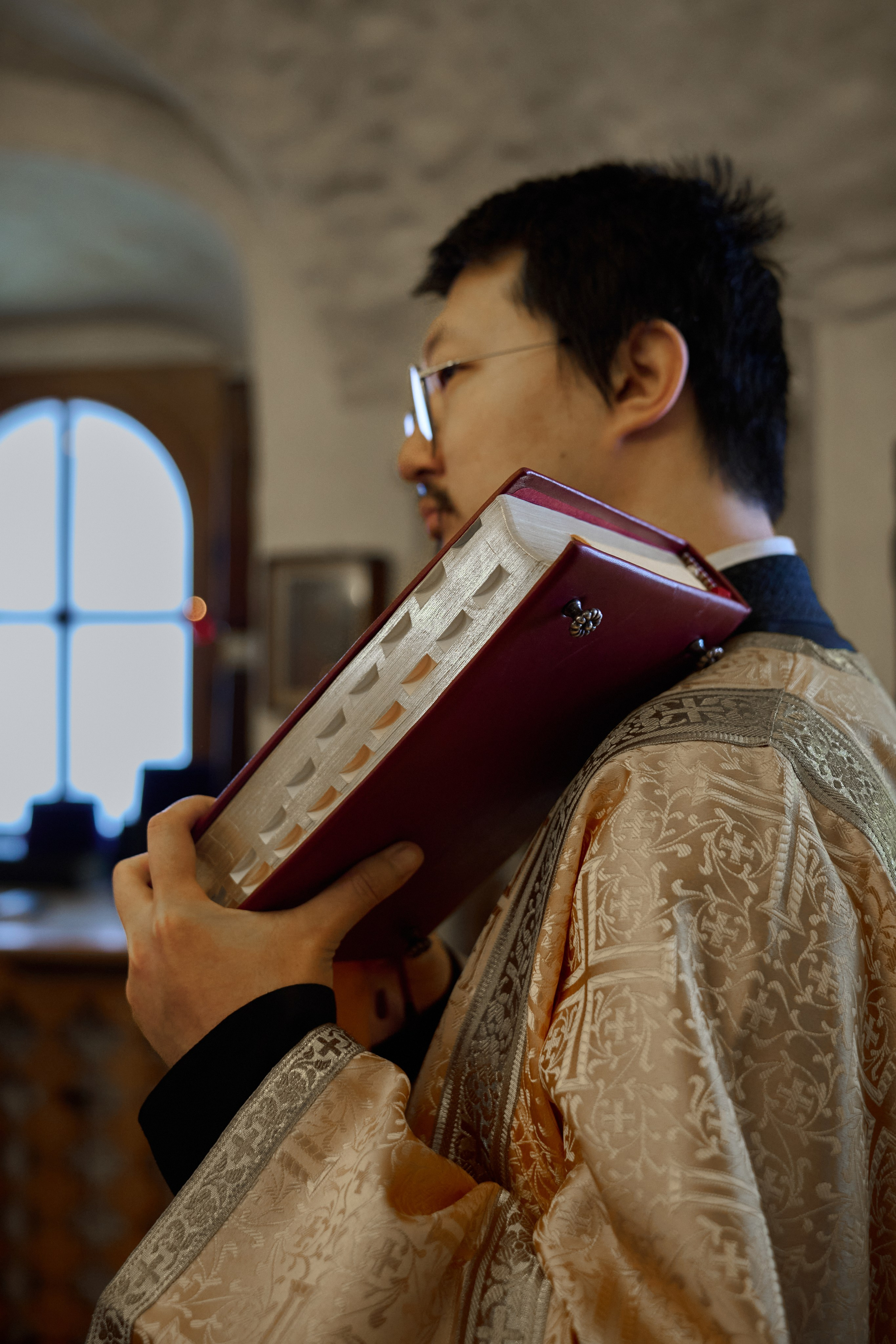 Литургия на китайском языке. Фотограф в Москве