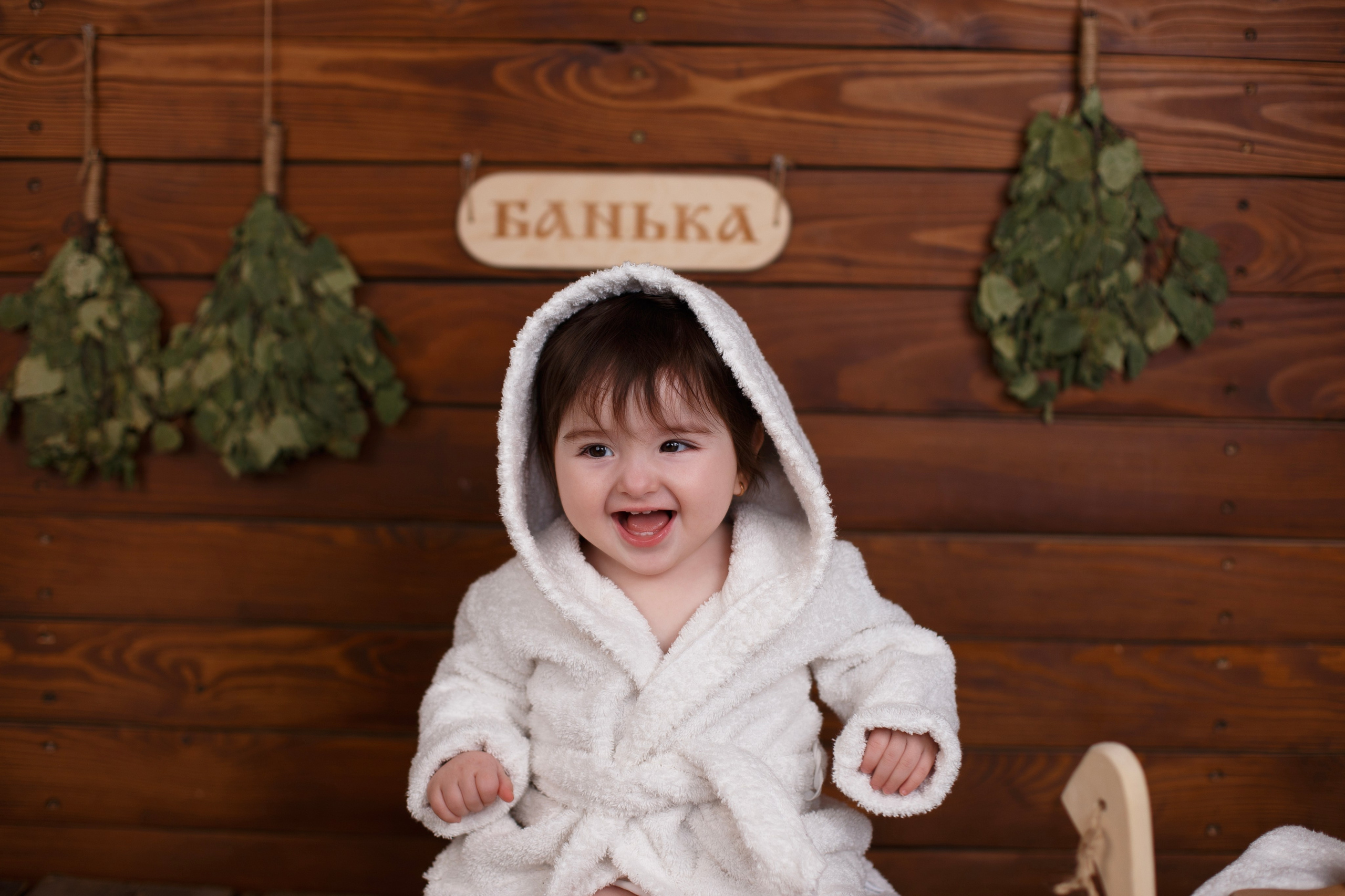 Банька для малышей фотосессия Купание в ванночке