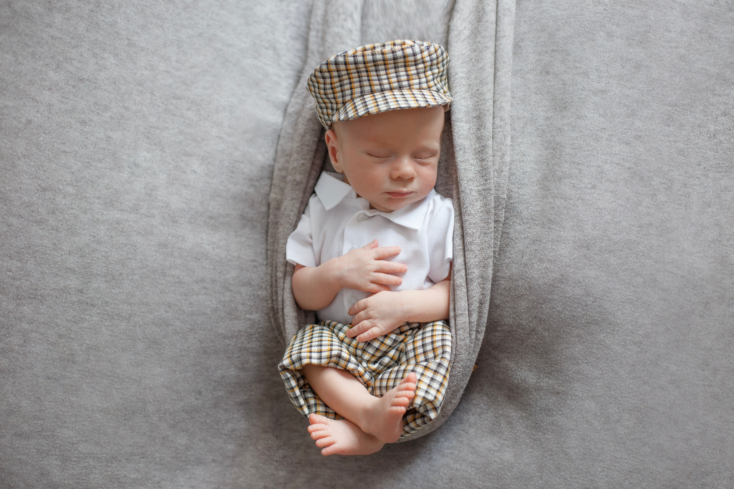 Фотосессия новорожденного в Санкт-Петербурге