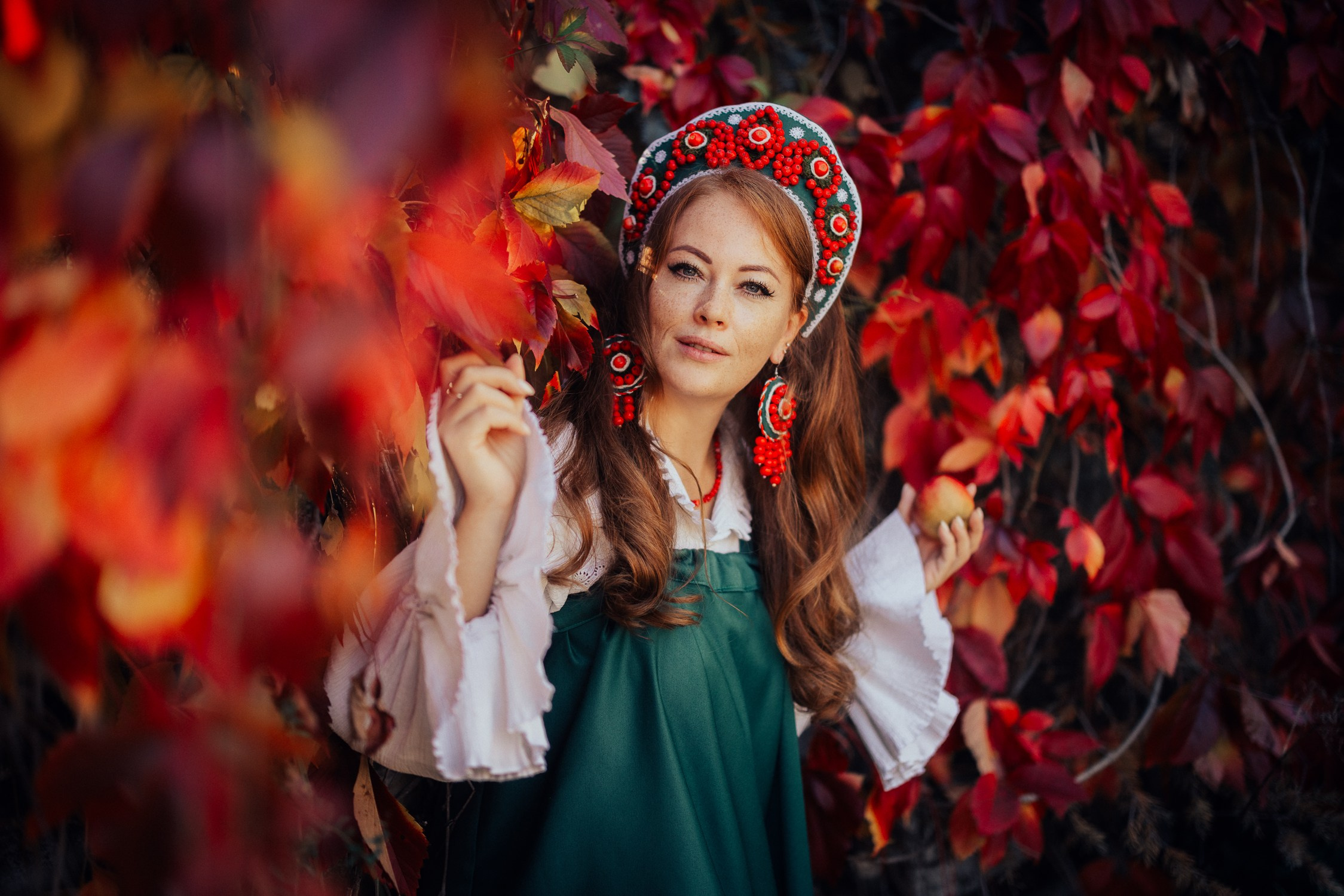 Зал «Сад» фотостудии «Зачарованный Сад» в Екатеринбурге — природная локация для фотосессий. Фотостудия «Зачарованный Сад» в 20 минутах от центра Екатеринбурга