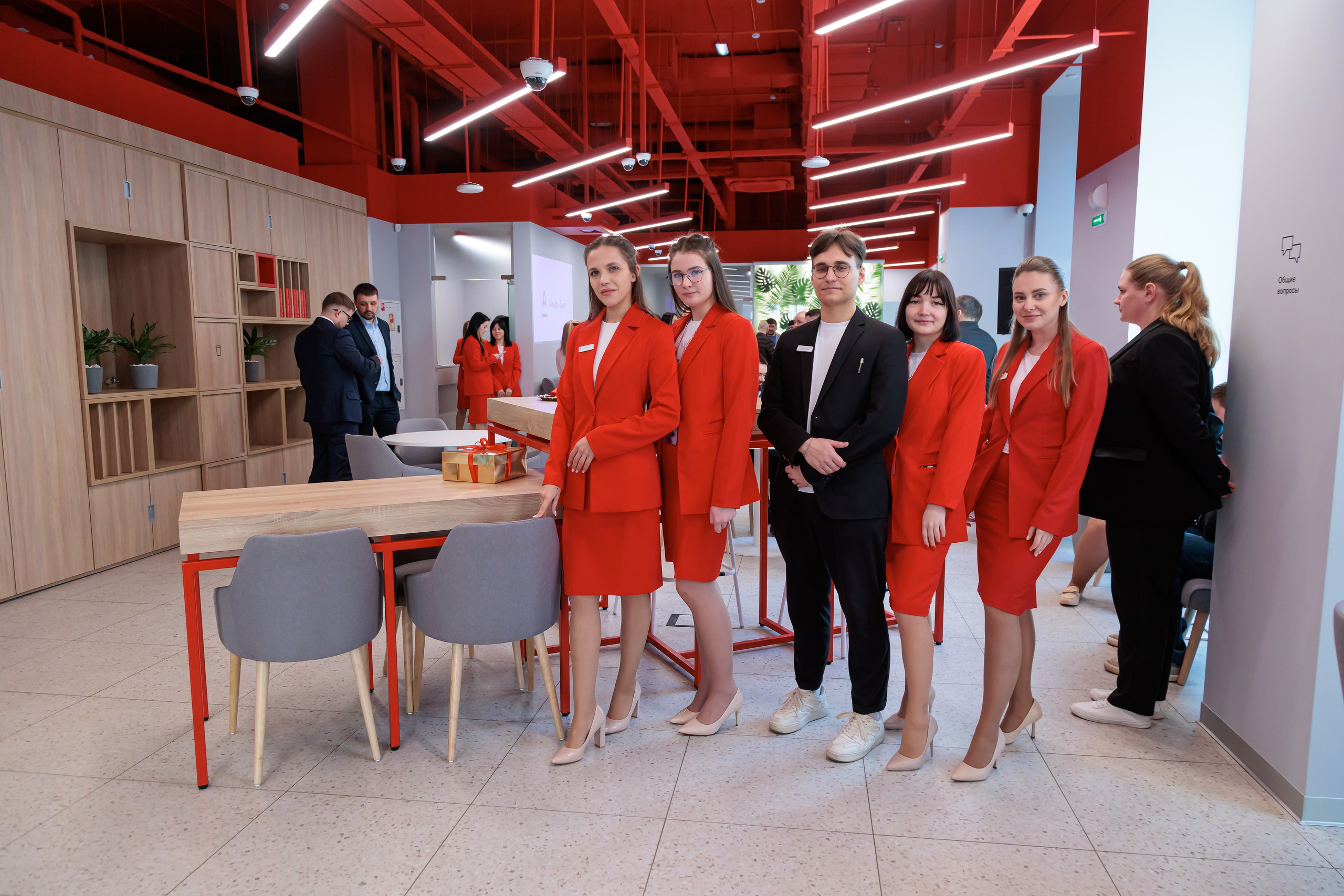 Открытие филиала Альфа-банк. Фотограф Антон Клейнос, Владивосток