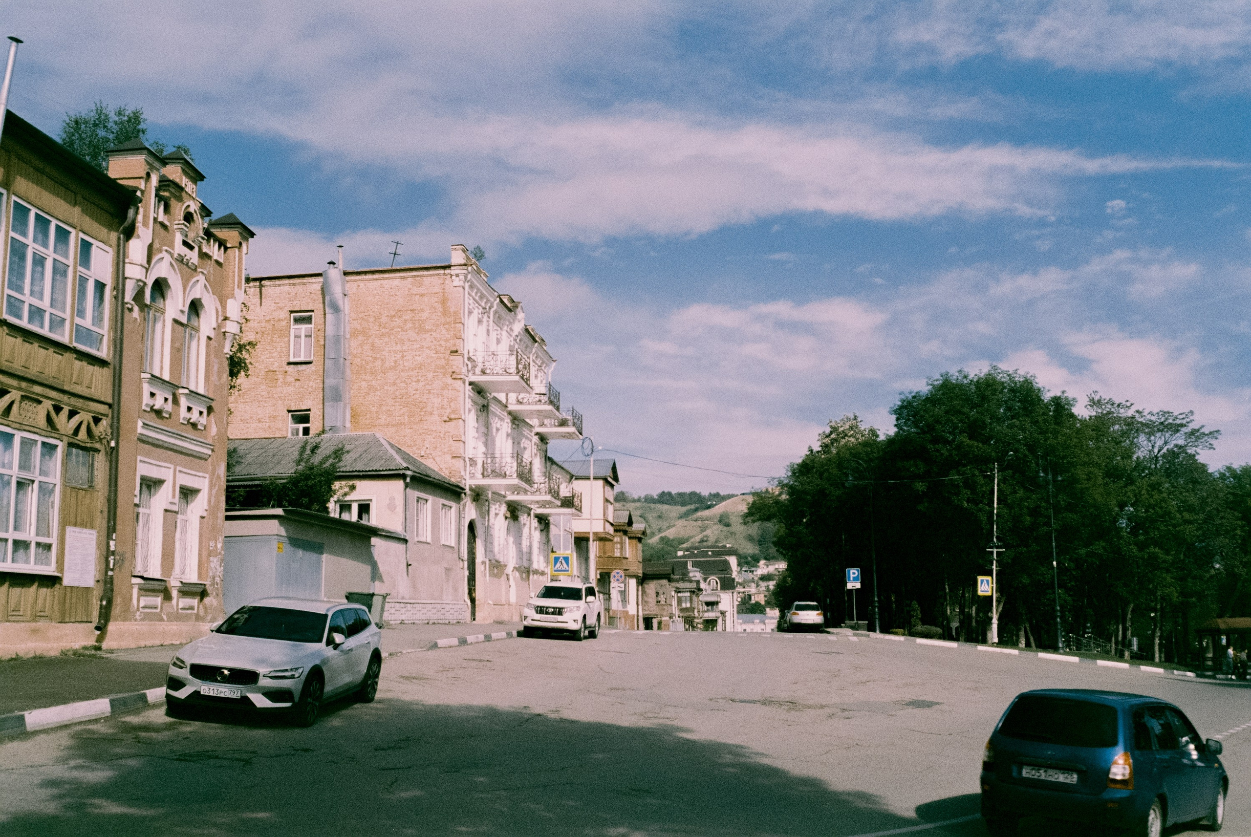 Кисловодск 11 мая / Fujicolor Superia 200 (просрочка) / Minox 35GT