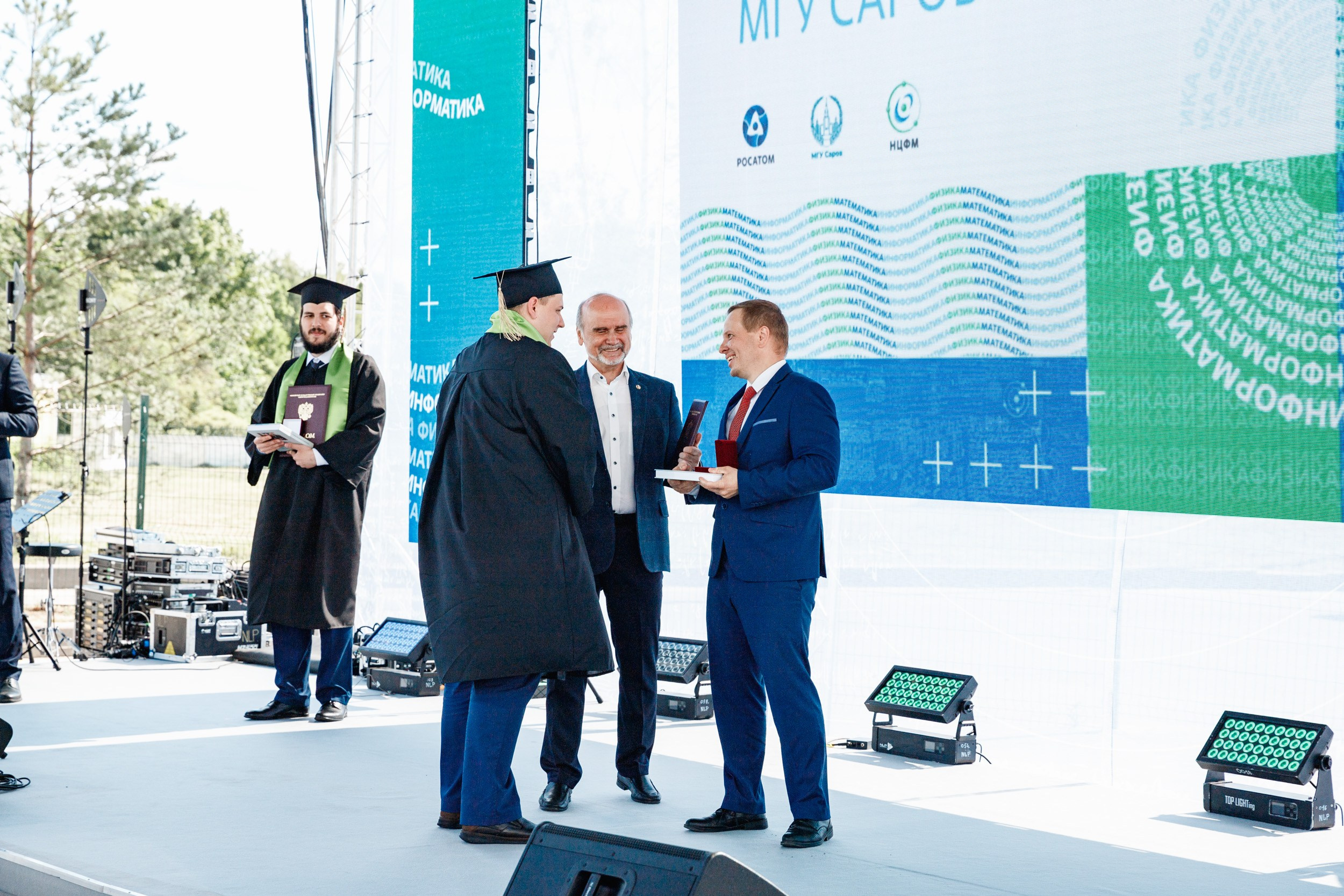 Выпускной МГУ. Фотограф Захваткин Роман