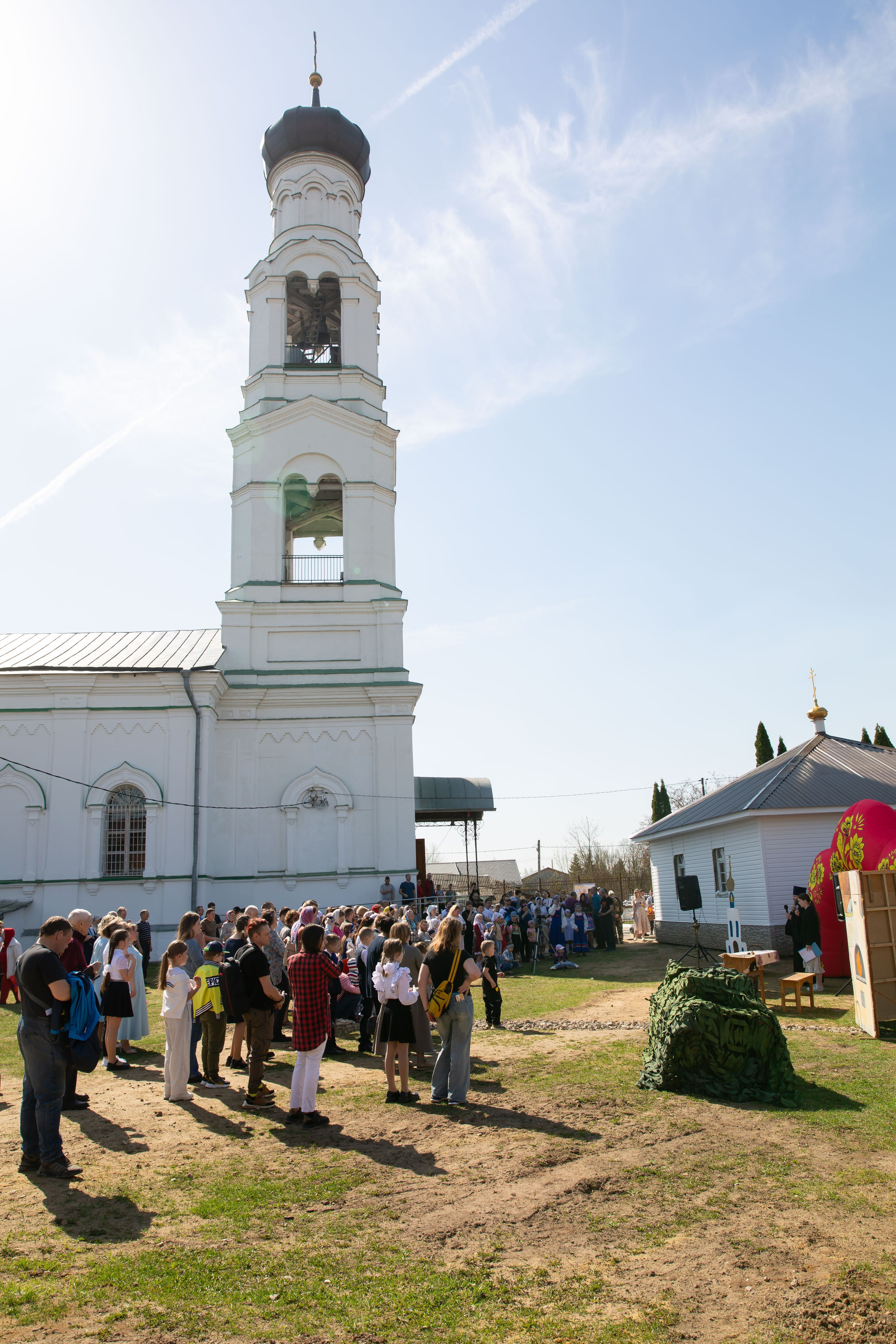 Пасха Воскресенский храм с Ашитково и ярмарка около храма. Семейный и детский фотограф Анна Петракова