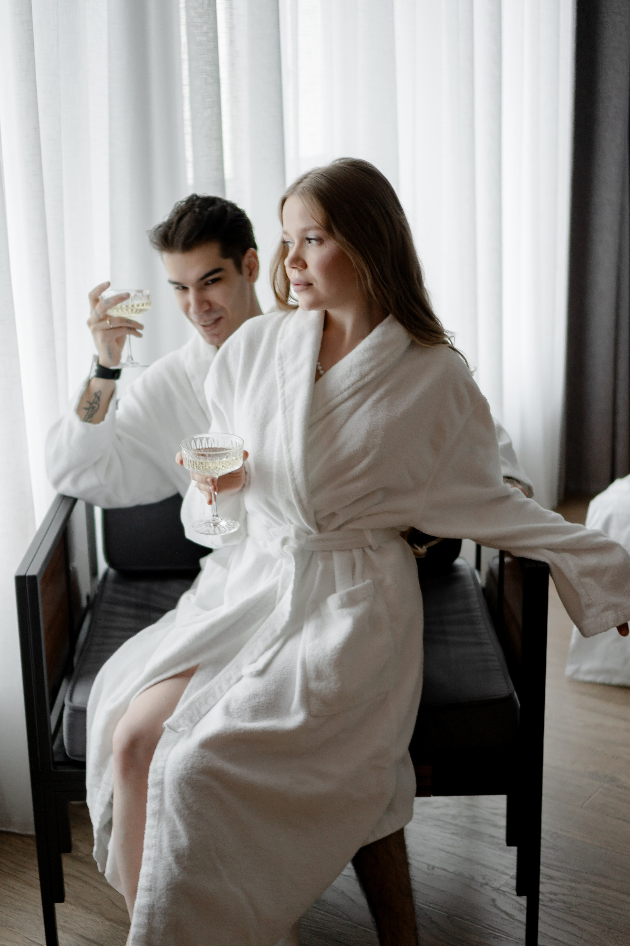 СВАДЕБНАЯ СЬЕМКА СБОРОВ В ОТЕЛЕ И ВЫЕЗД НА ЦЕРЕМОНИЮ (СНЯТО В СИБИРЕ В НИЖНЕВАРТОВСКЕ). Профессиональный фотограф, Санкт-Петербург — Виктория Богомолова