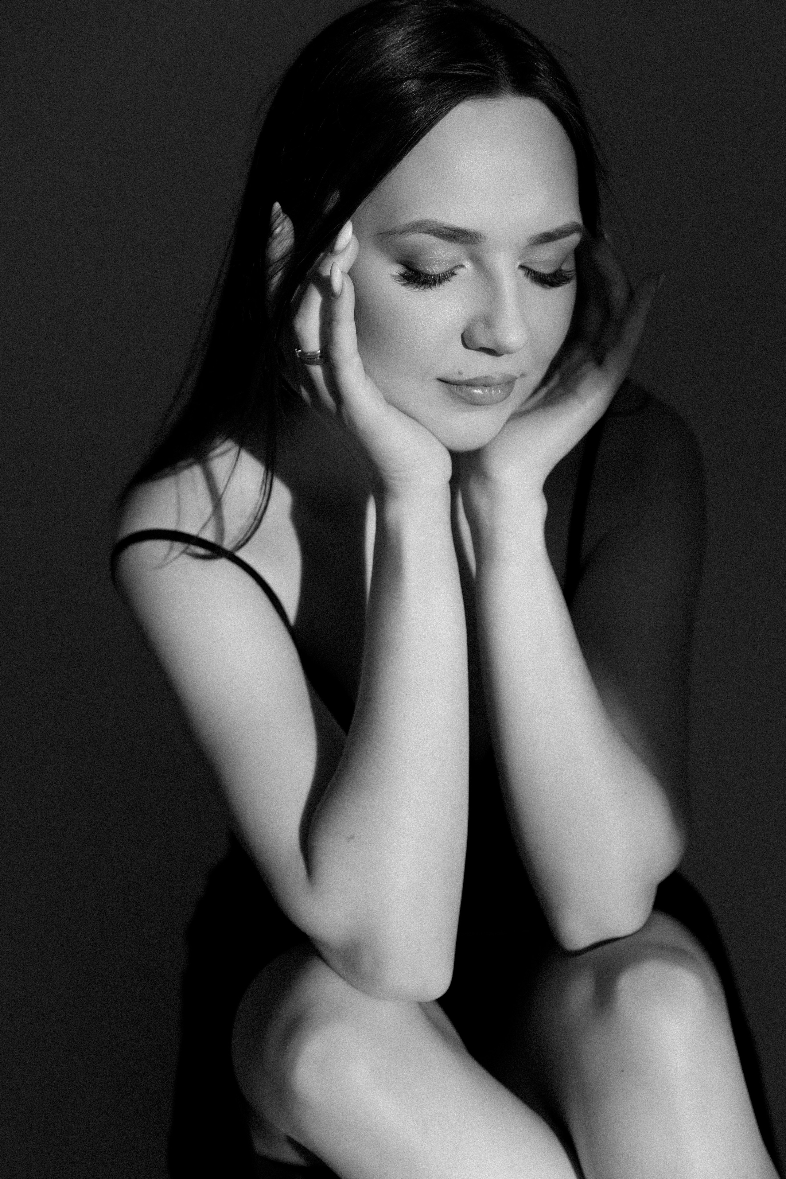 Беременность. Фотограф Мария Щеголькова. Чувственный женский портрет