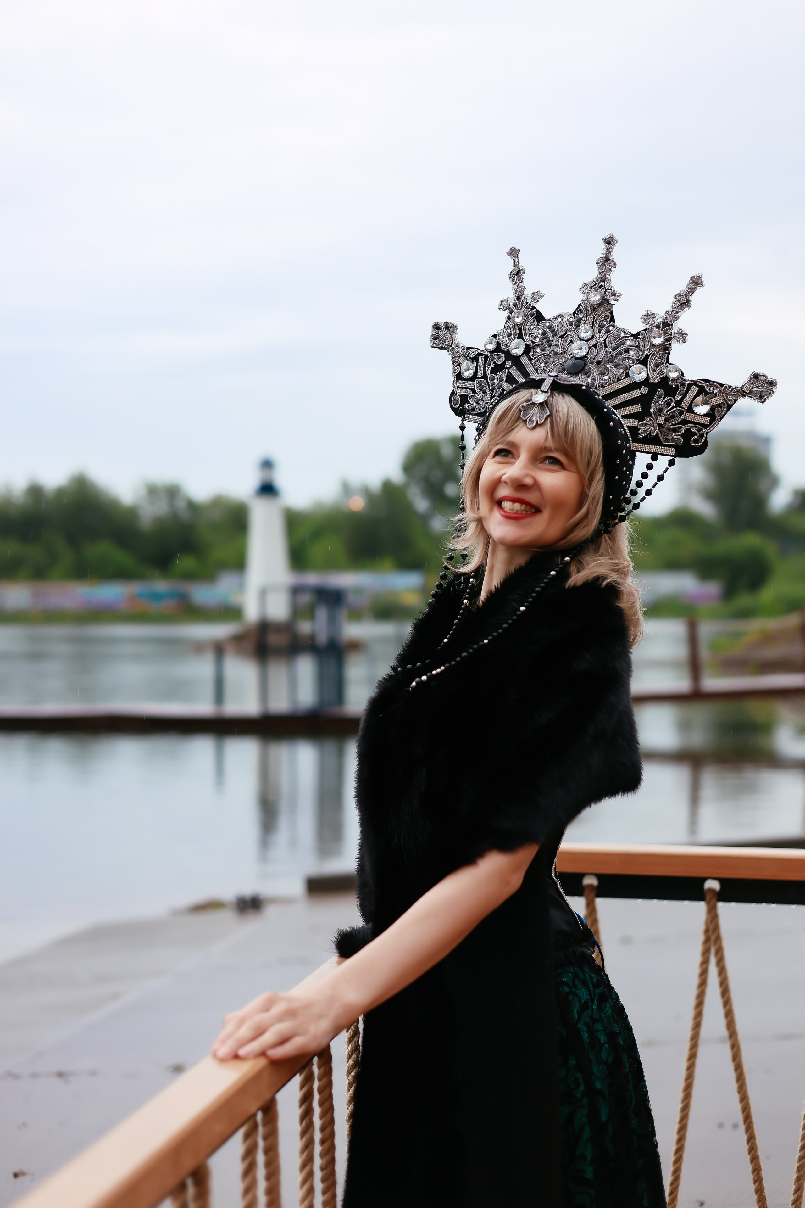 ВСТРЕЧА ЗАКАТА «ТЫ КОРОЛЕВА». Фотограф Красноярск съемки лавстори, фотосессия в студии, портретная съемка, творческие фотосессии