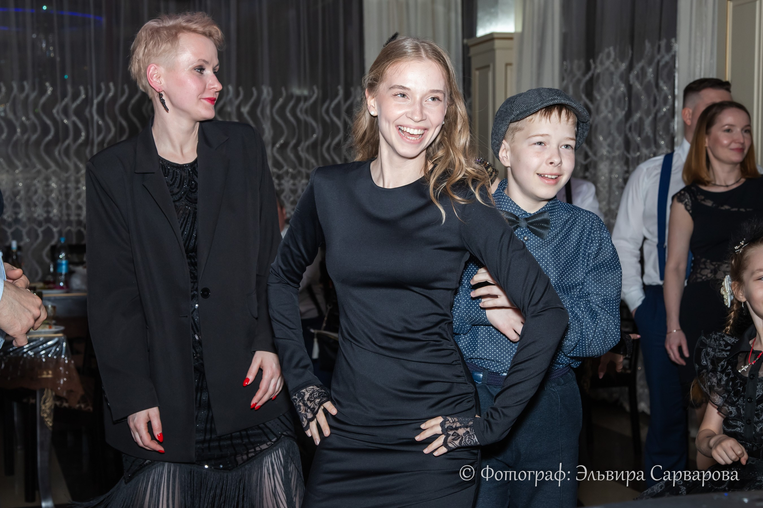 Гангстерская вечеринка в стиле 1920-х. Репортажный Фотограф