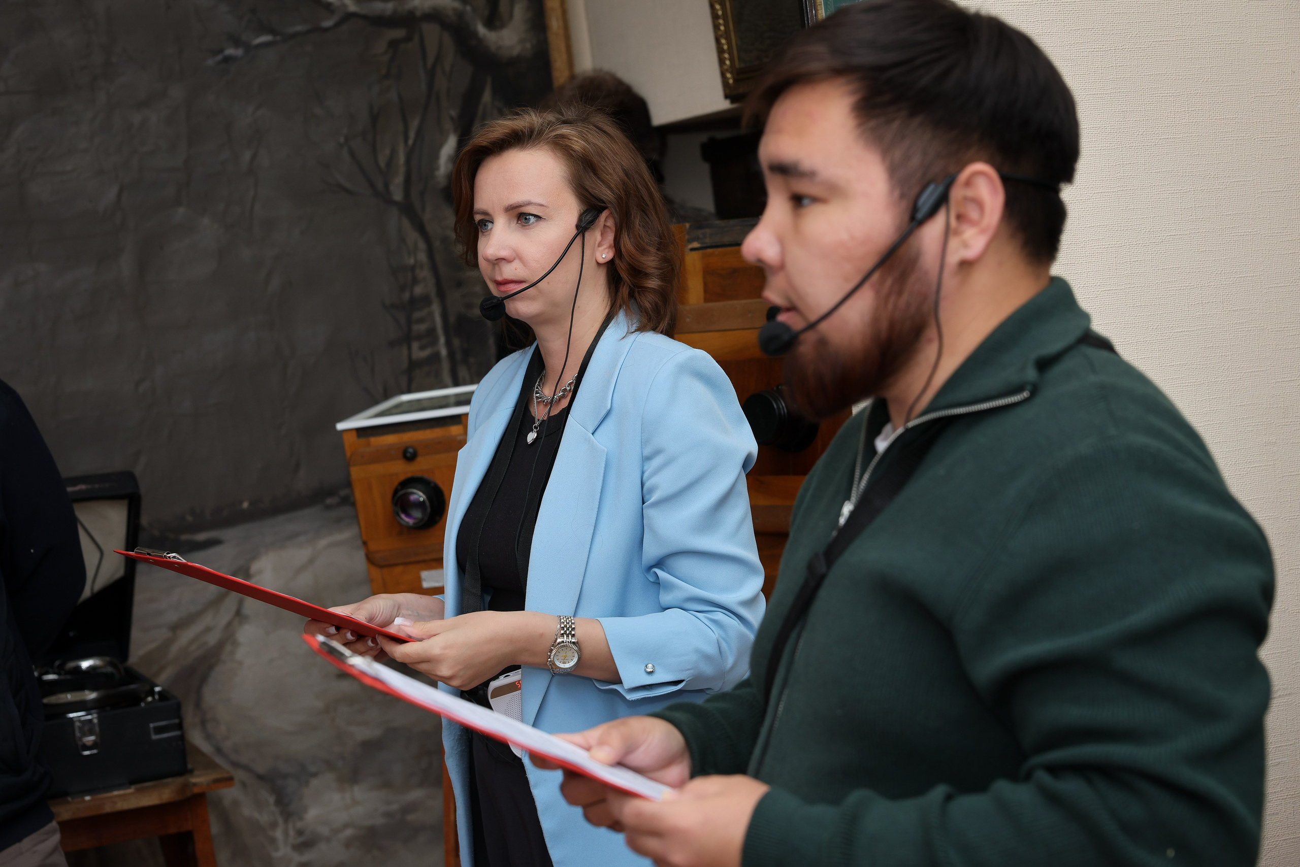 Фотовыставка к 1 июня 2025 «Мир детства». Детский и семейный фотограф в Павлодаре Оксана Солей. Школа моделей