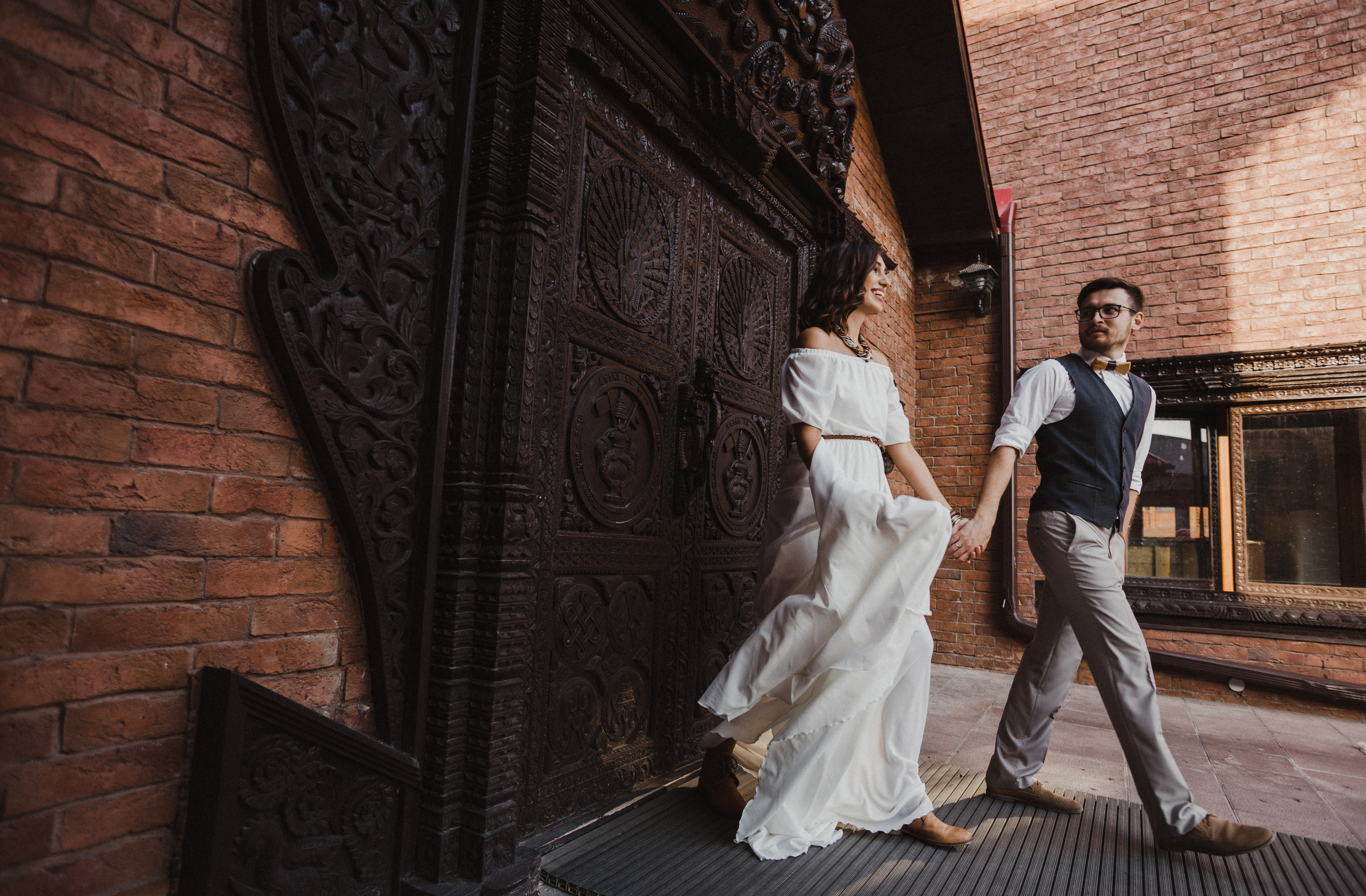 Свадебная прогулка в Этномире Свадебная фотосъемка в Этномире. Свадебный фотограф Калуга Москва Диана Румянцева