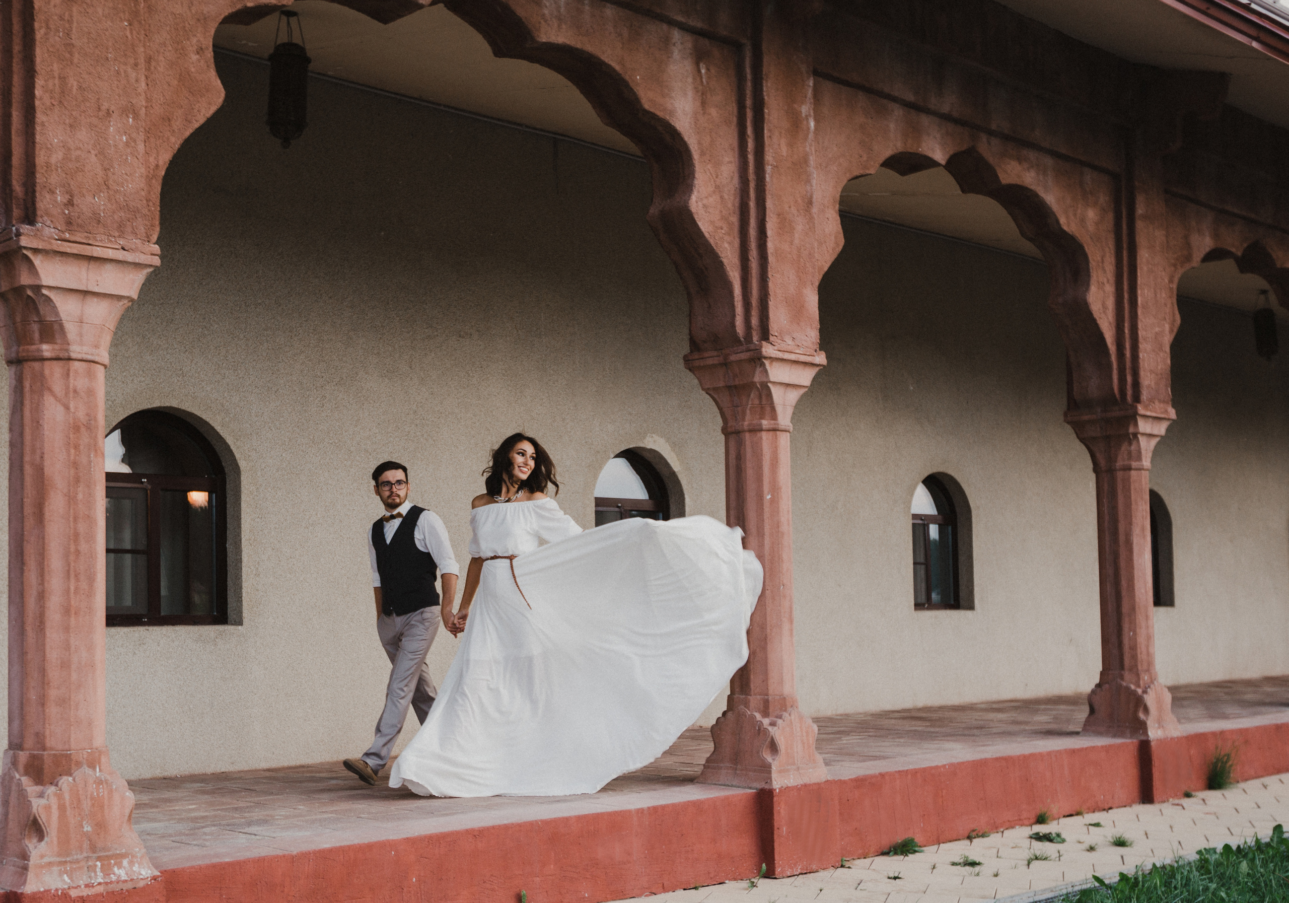 Свадебная прогулка в Этномире Свадебная фотосъемка в Этномире. Свадебный фотограф Калуга Москва Диана Румянцева