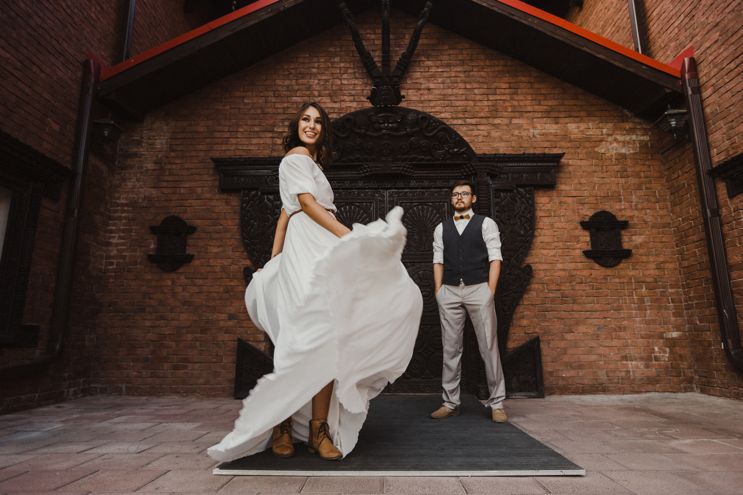 Свадебная прогулка в Этномире Свадебная фотосъемка в Этномире. Свадебный фотограф Калуга Москва Диана Румянцева