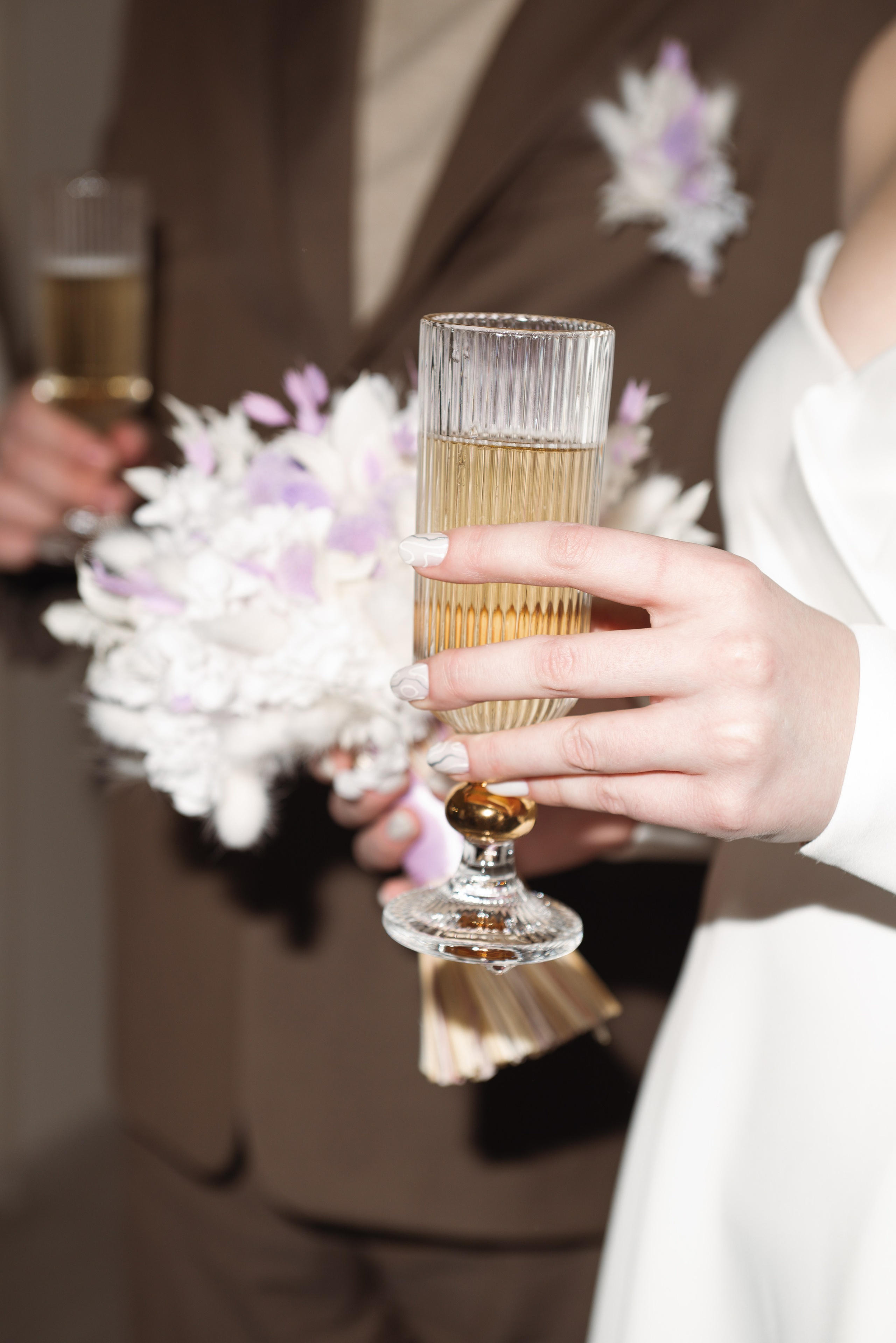 Роспись в ЗАГСе ВДНХ. Фотограф Москва Настя Профотовна. Репортажные, свадебные и контент фотосессии