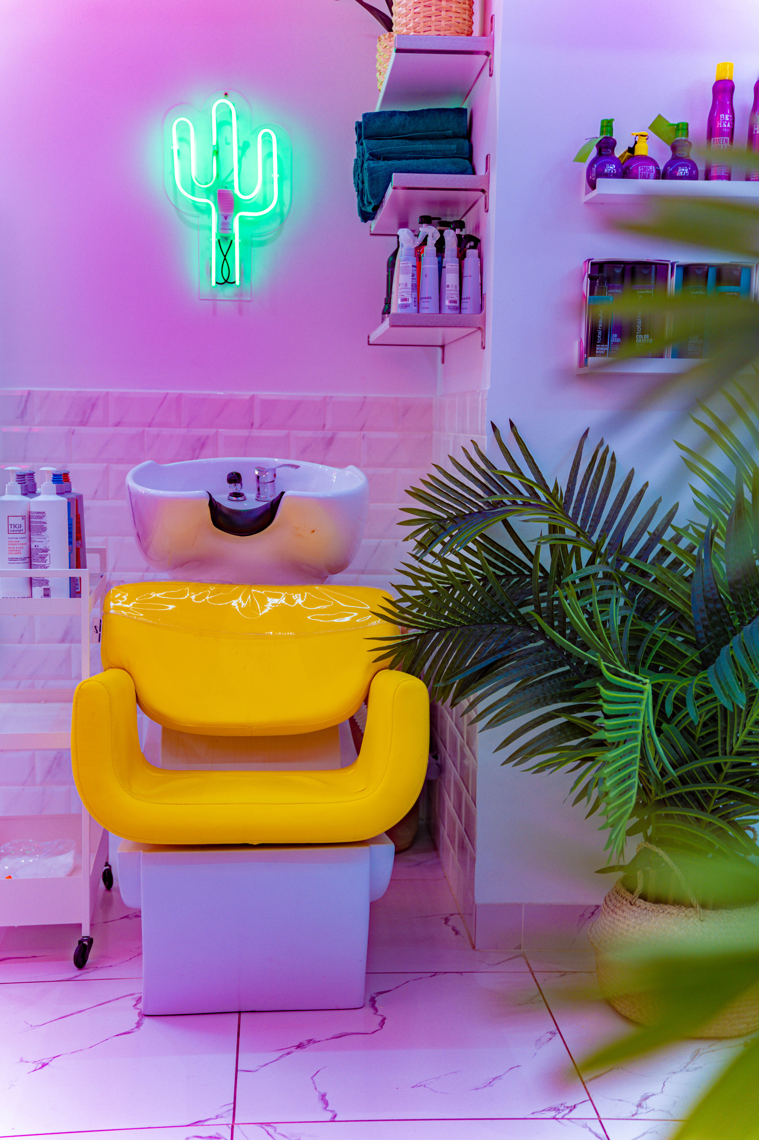 Салон красоты и маникюра SODA