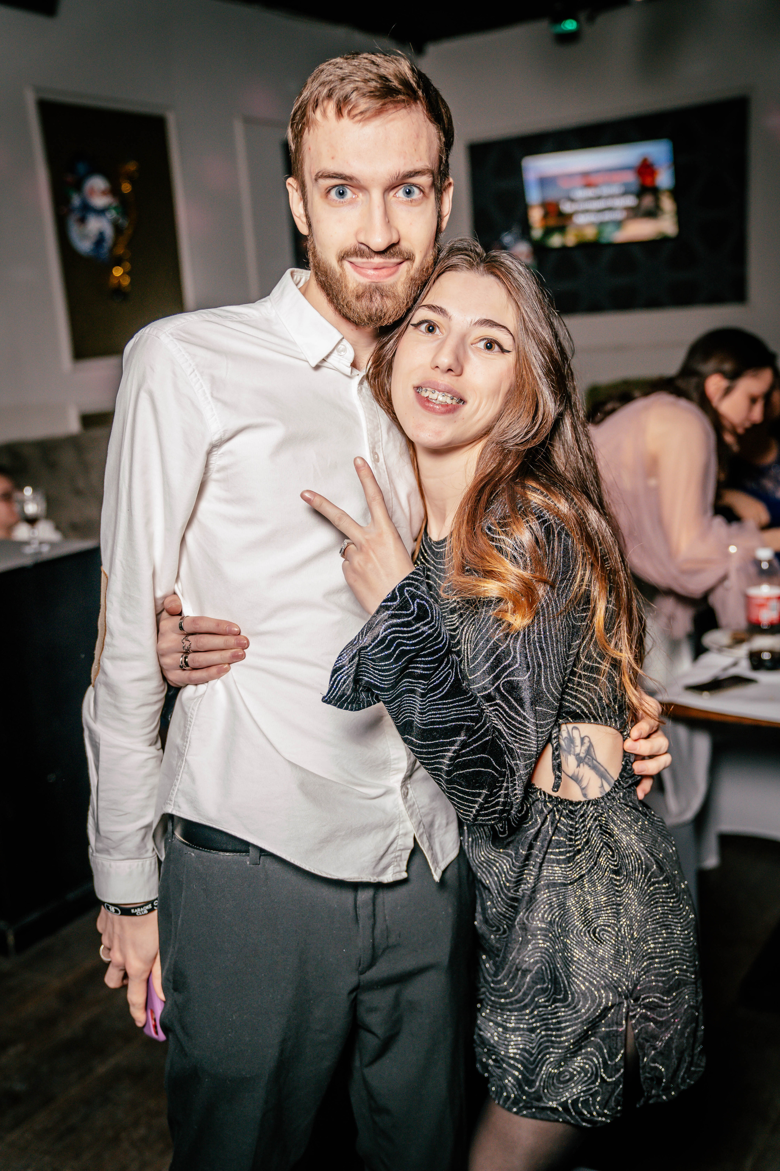 Корпоратив ООО «Мобильное Электронное Образование» в караоке-баре Studio 46. Фото и видео съёмка на заказ. VAU Studia. Москва