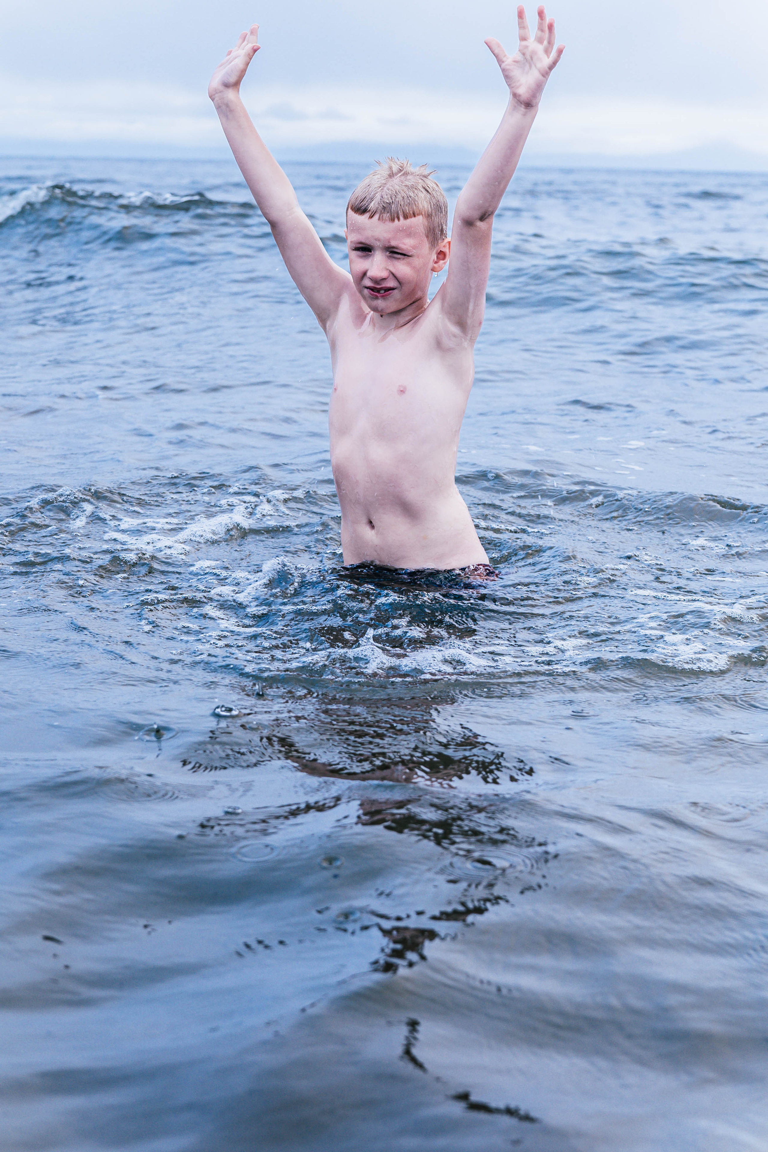 Фотосессия «Братья и море». Фото и видео съёмка на заказ. VAU Studia. Москва