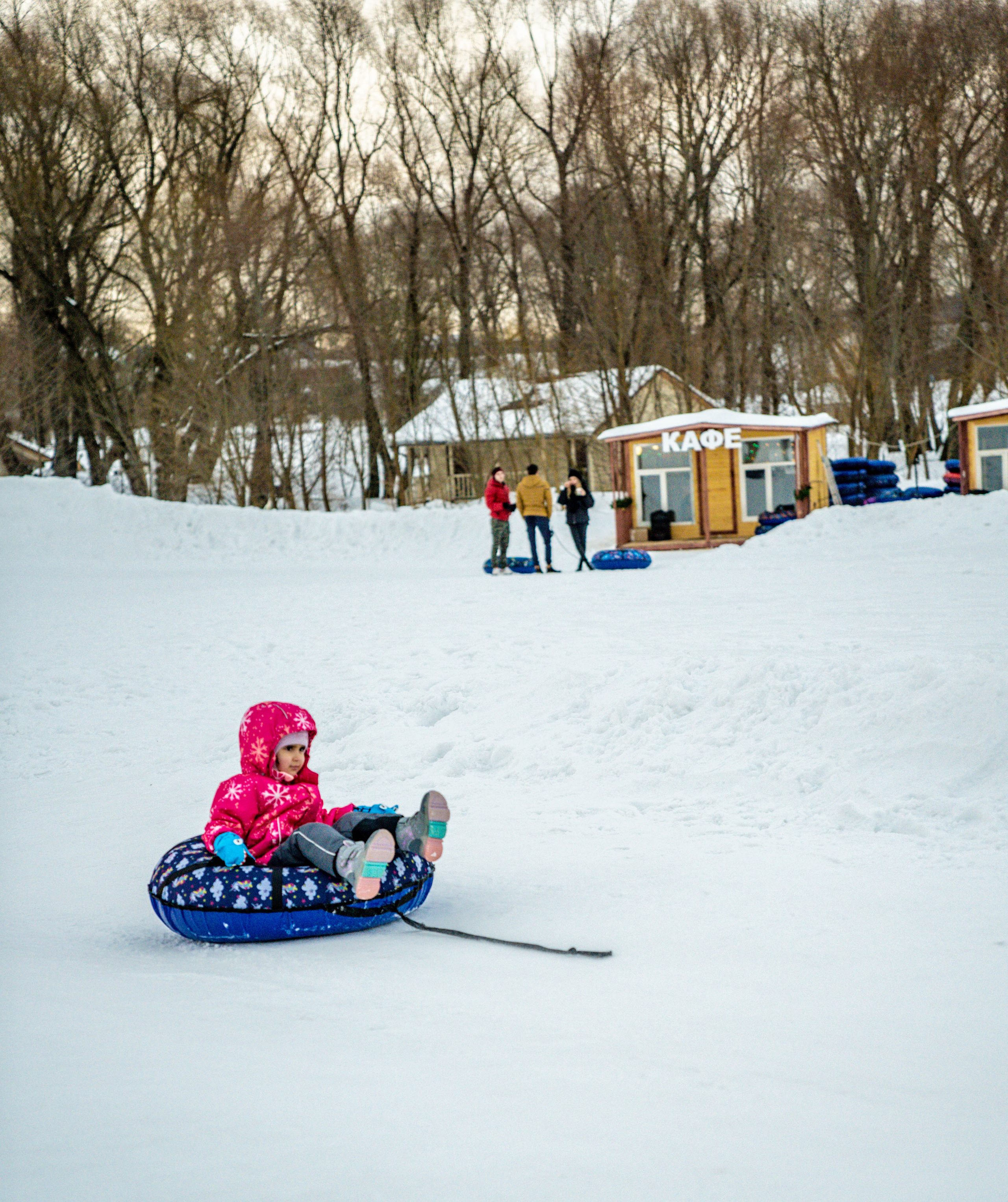 Катание на ватрушках в Рыболовной усадьбе «Остров». Фото и видео съёмка на заказ. VAU Studia. Москва