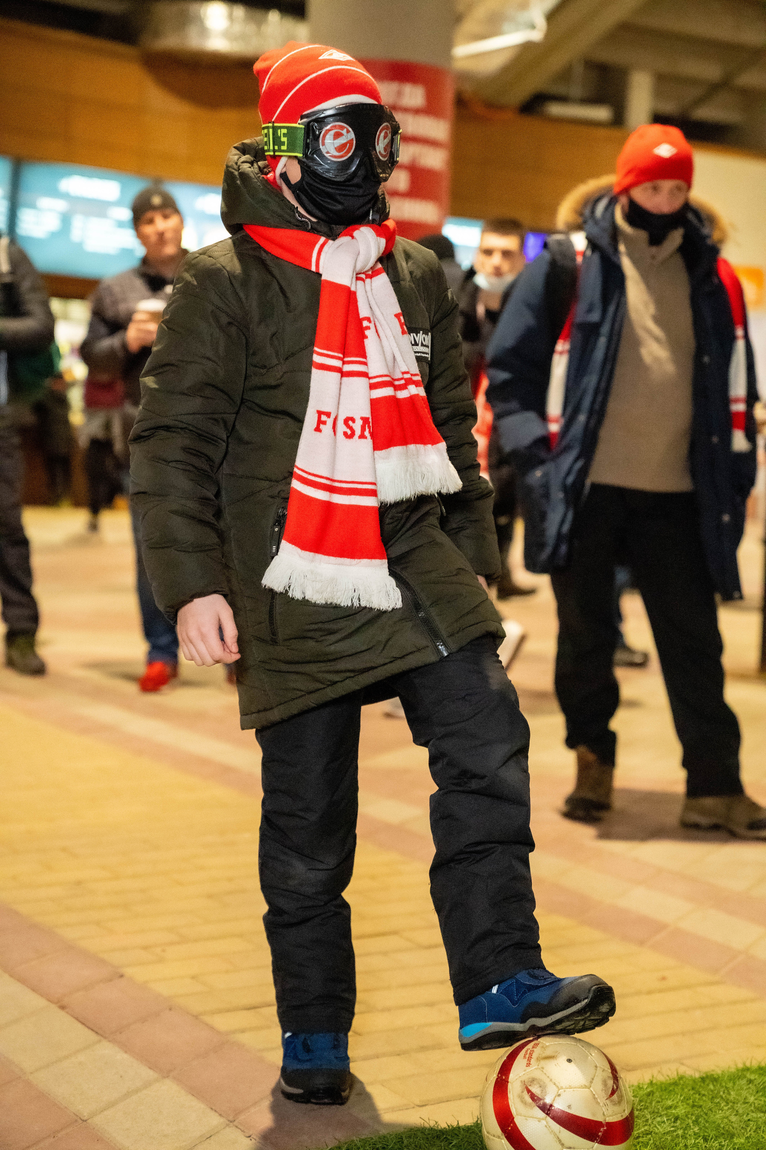 Стенд Благотворительного фонда Артёма Реброва «Своими глазами». Фото и видео съёмка на заказ. VAU Studia. Москва