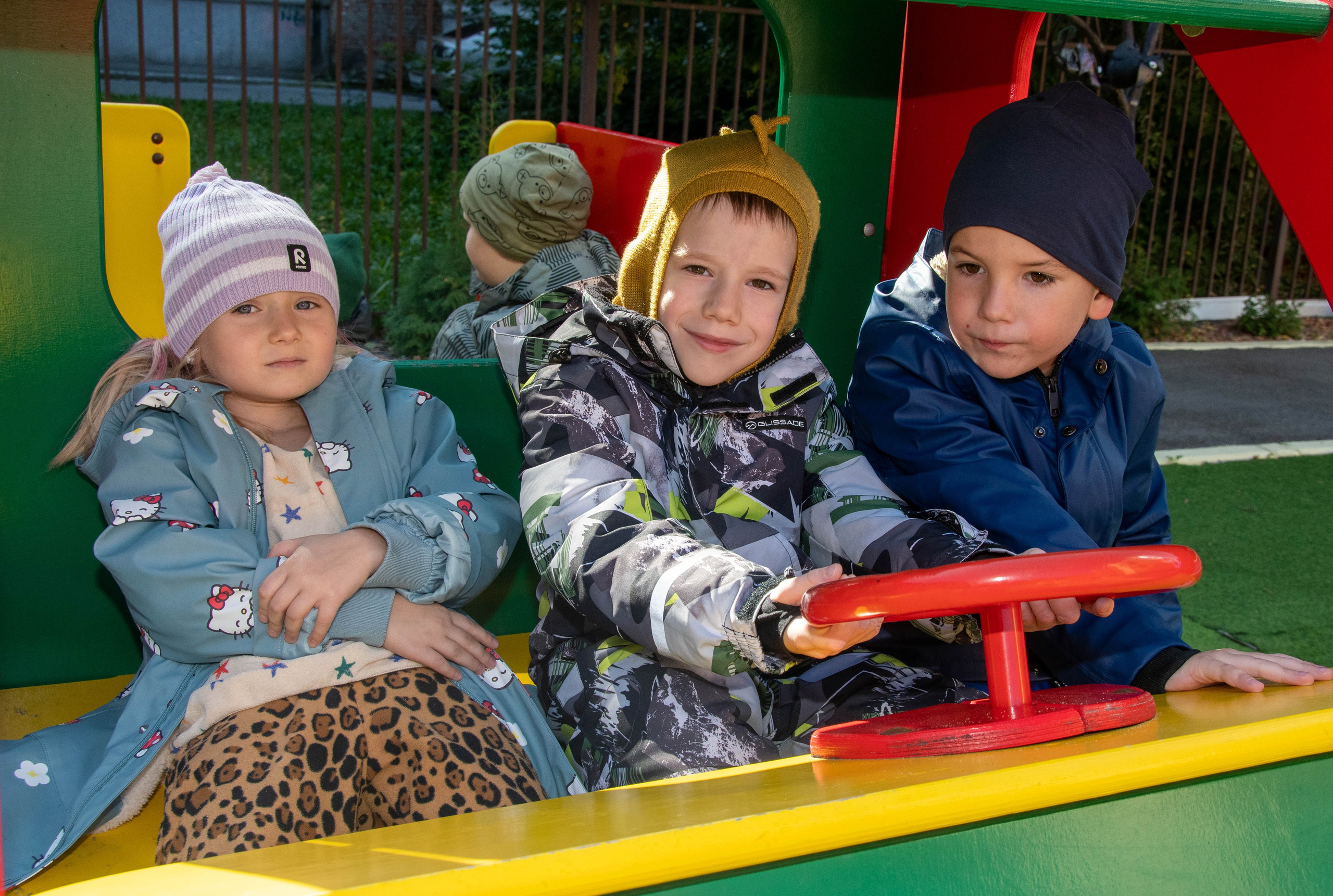 2023 г. День дошкольного работника и прогулка. Репортажный и детский фотограф в Новосибирске