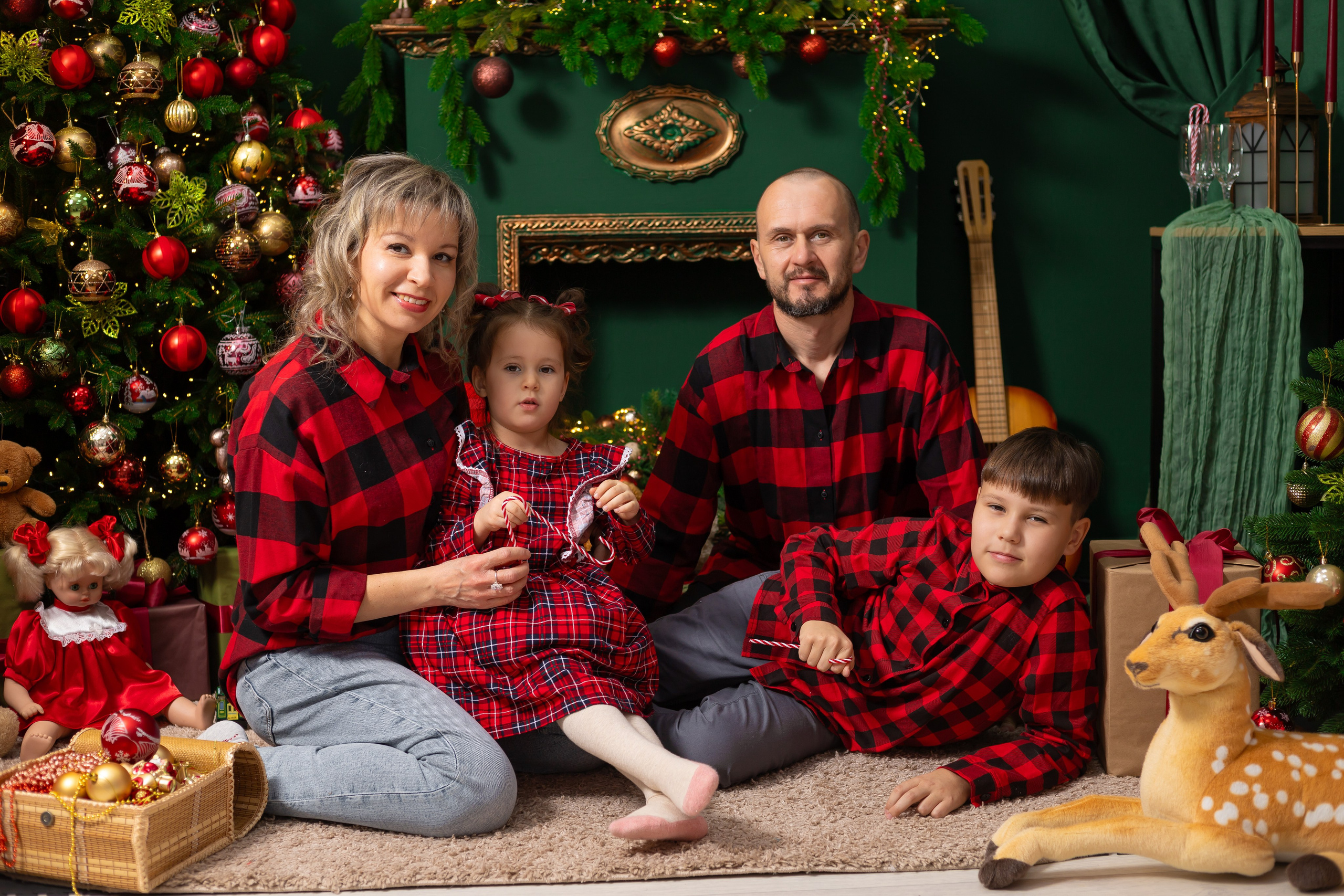 Новогодняя фотосессия Верхняя Пышма. Фотостудия «Олеся». Фотостудия в г. Верхняя Пышма