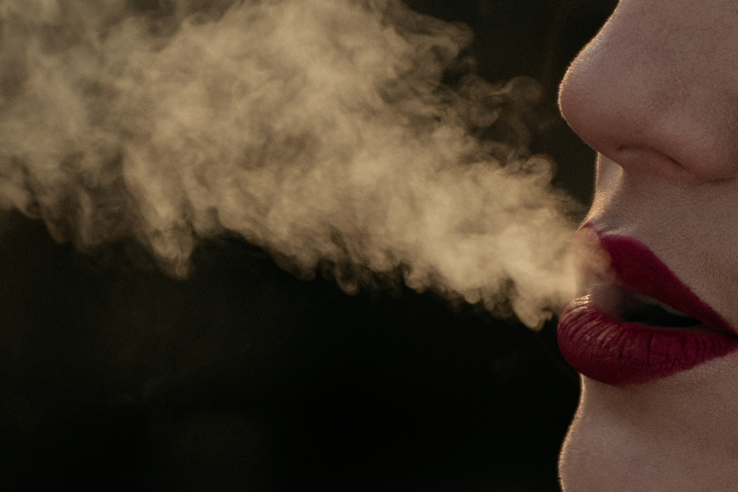 Секреты композиции: как фотограф строит кадр у моря, фотосессия девушки на Азовском море, фотограф Темрюк