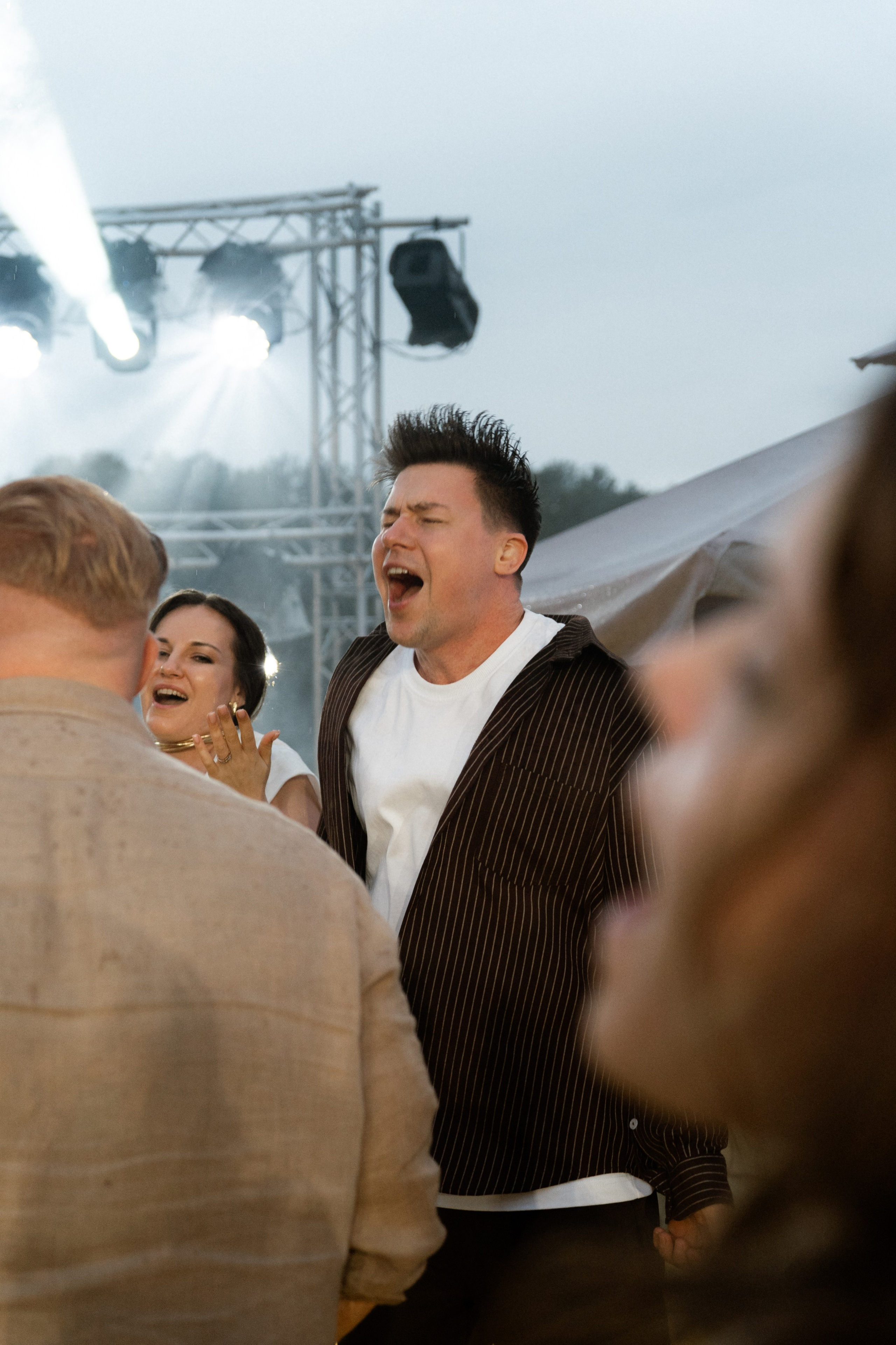 Майский Дождь. Полный день (сокращено). Семейный и портретный фотограф в Саратове Сахарова Маша