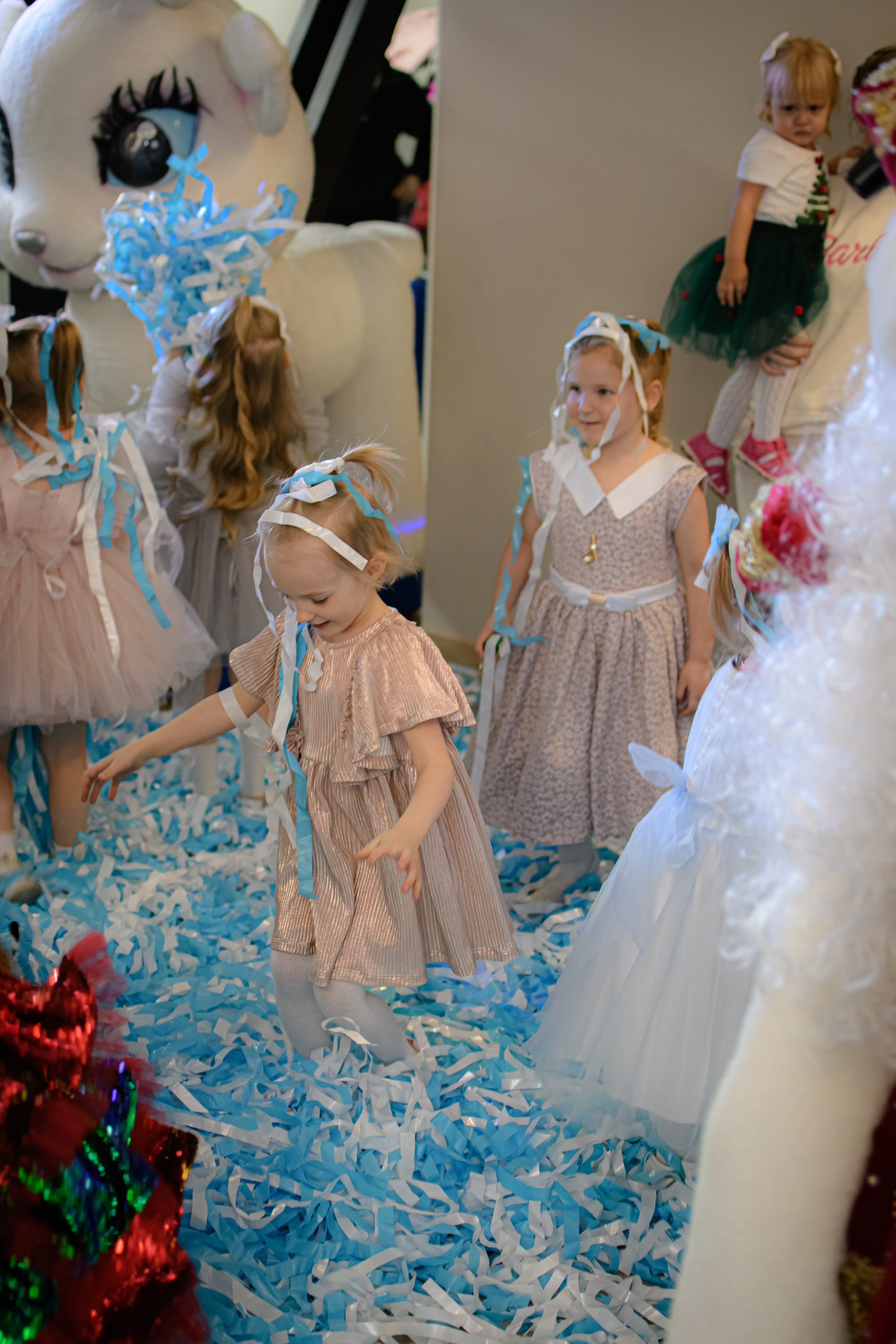 HAPPY NEW YEAR. Photokarish