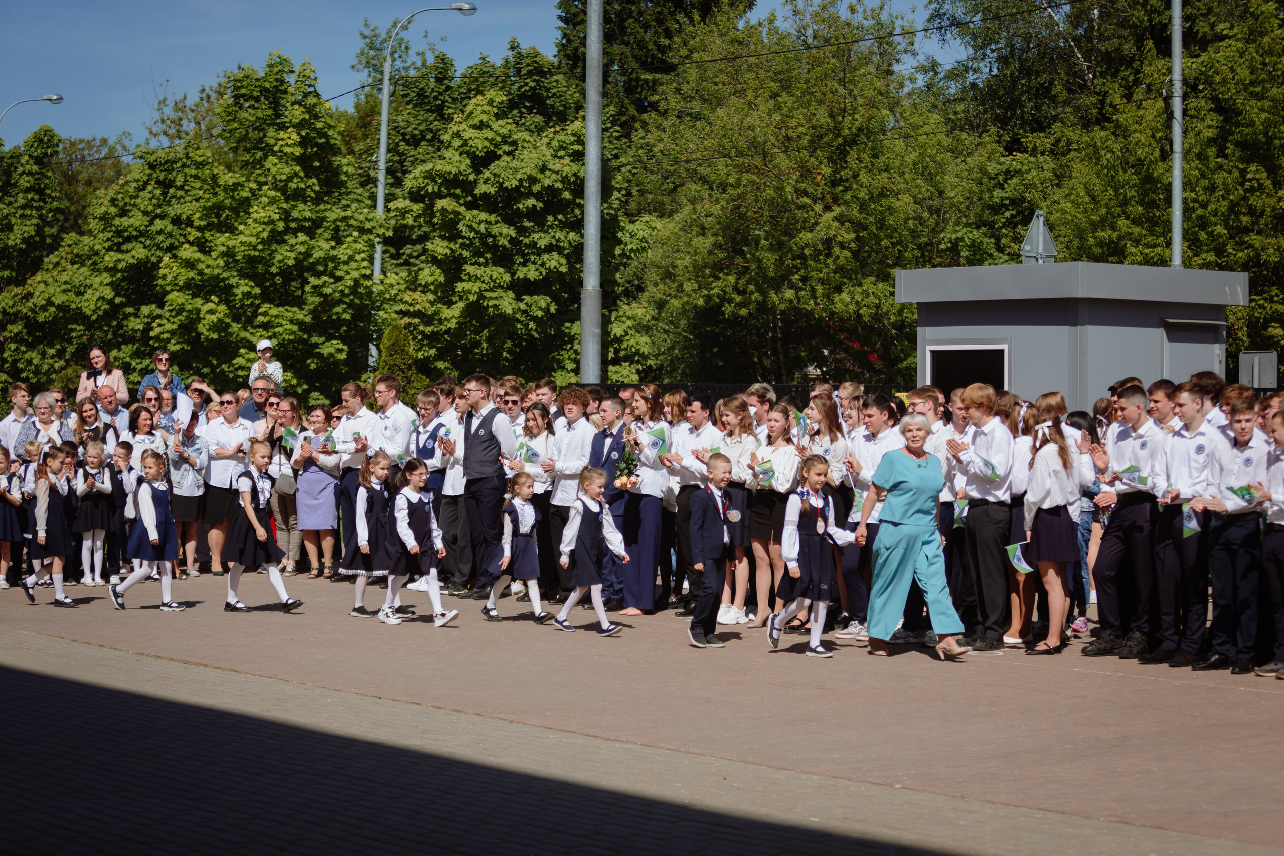 Последний звонок 2024 (2 часа фотосъемки). Профессиональный фотограф Надежда Антонова