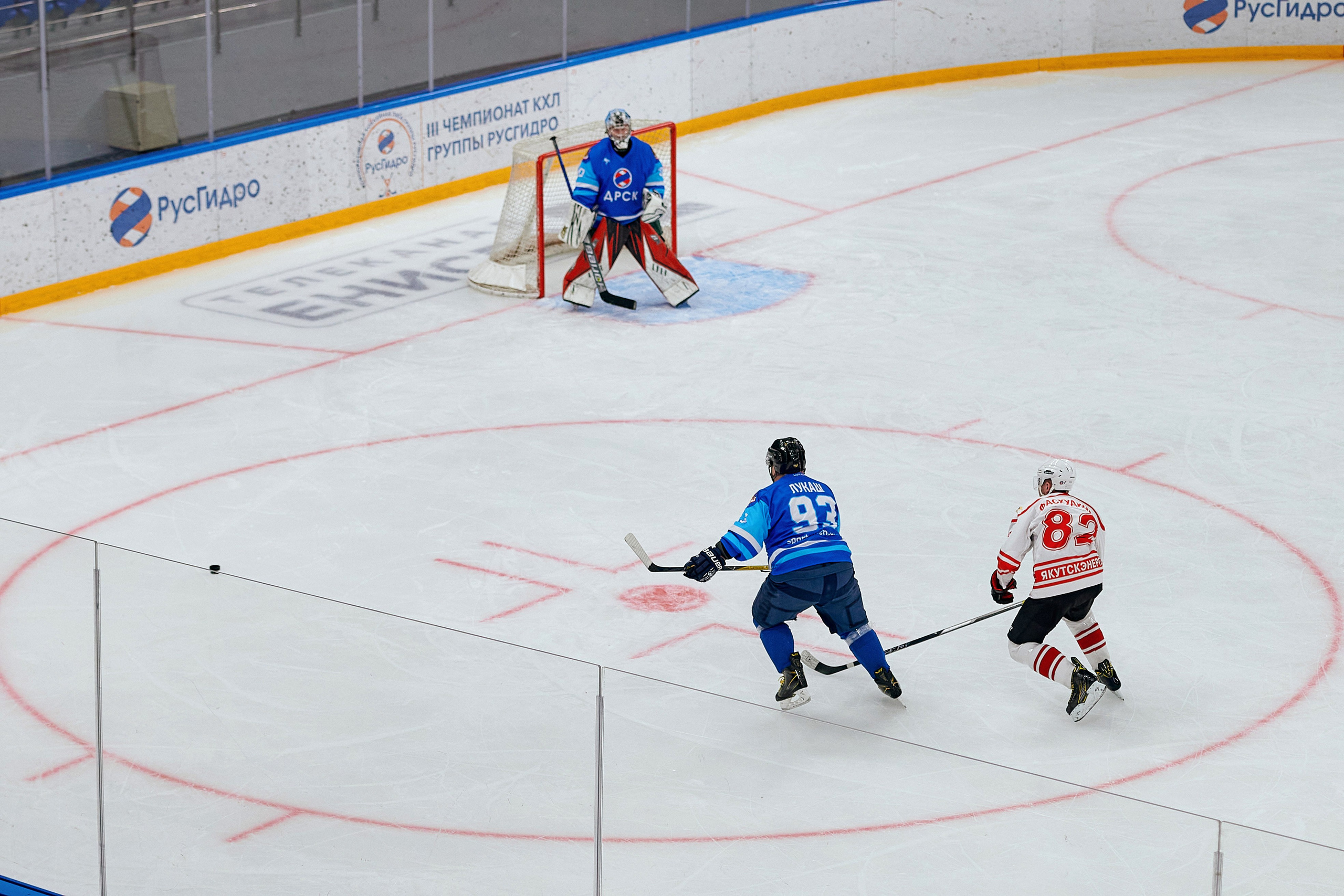 Портфолио репортажной фотосъёмки: Кристалл арена — Хоккей — РусГидро. Фотограф Яковлев Роман — Красноярск