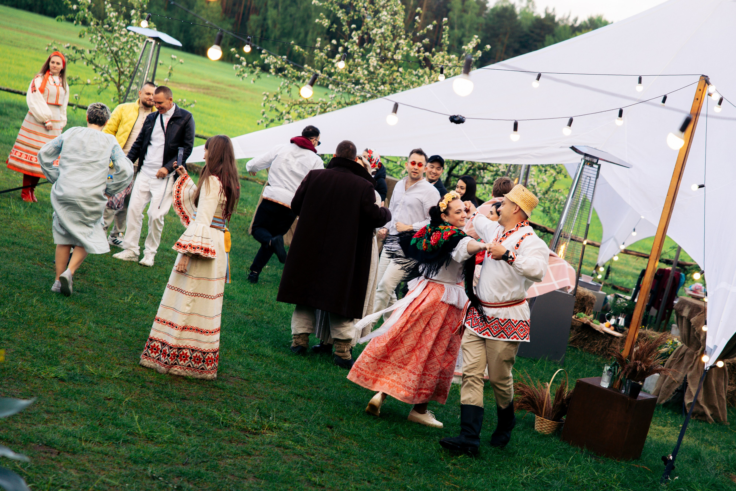 ХОЛОП -тематический праздник. Свадебный фотограф Минск РБ