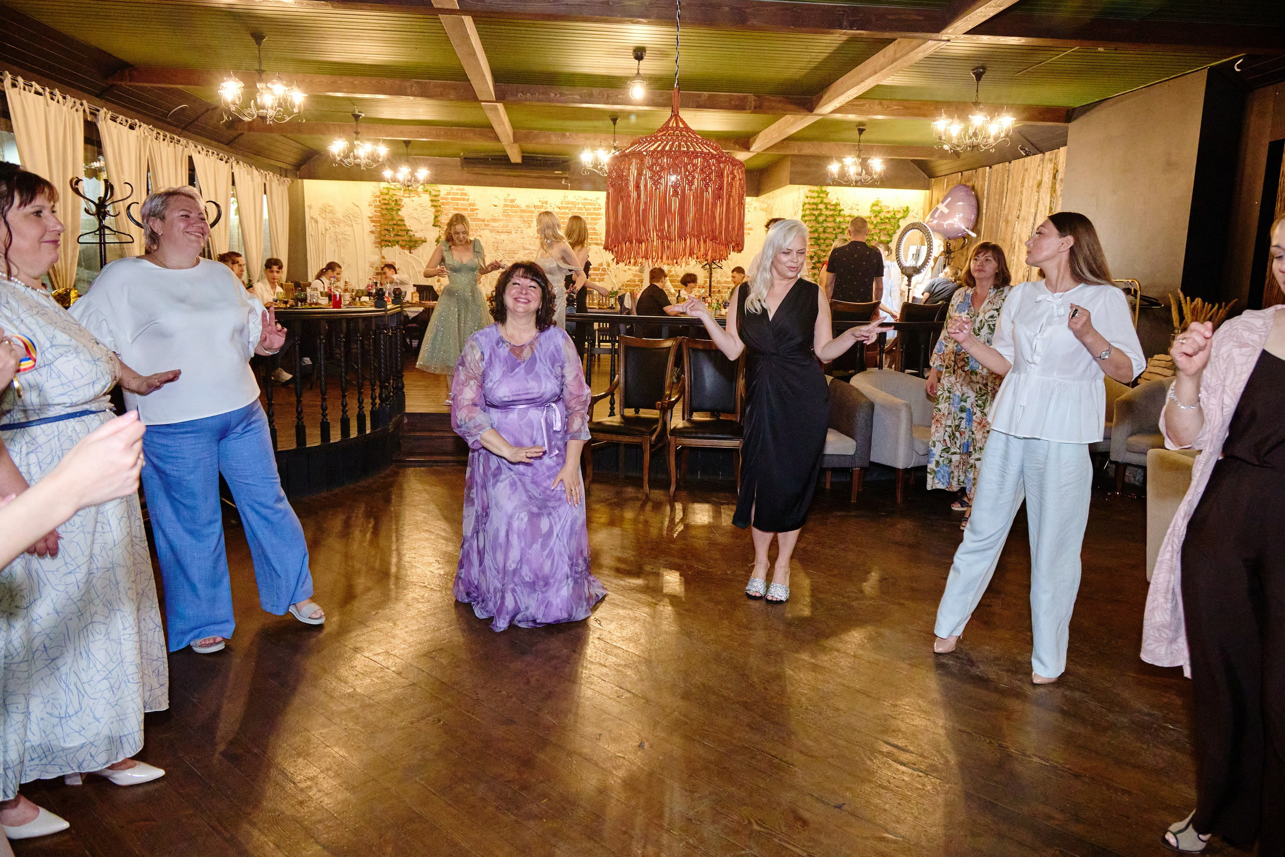 Выпускной 35 Сош. Фотограф Выпускные альбомы Таганрог Сергей Коробченко