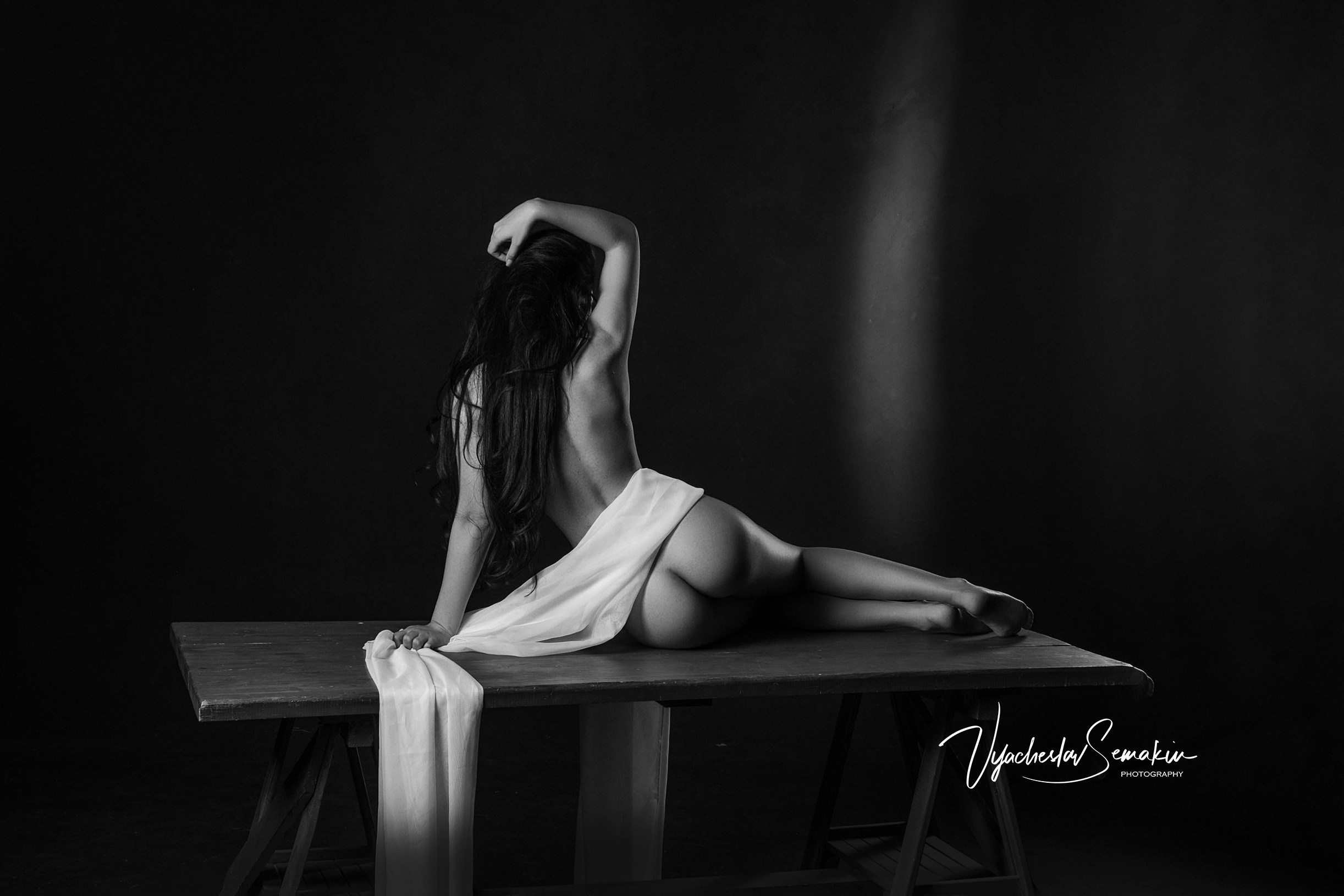 Ню галерея. Женский фотограф в Новосибирске Вячеслав Семакин