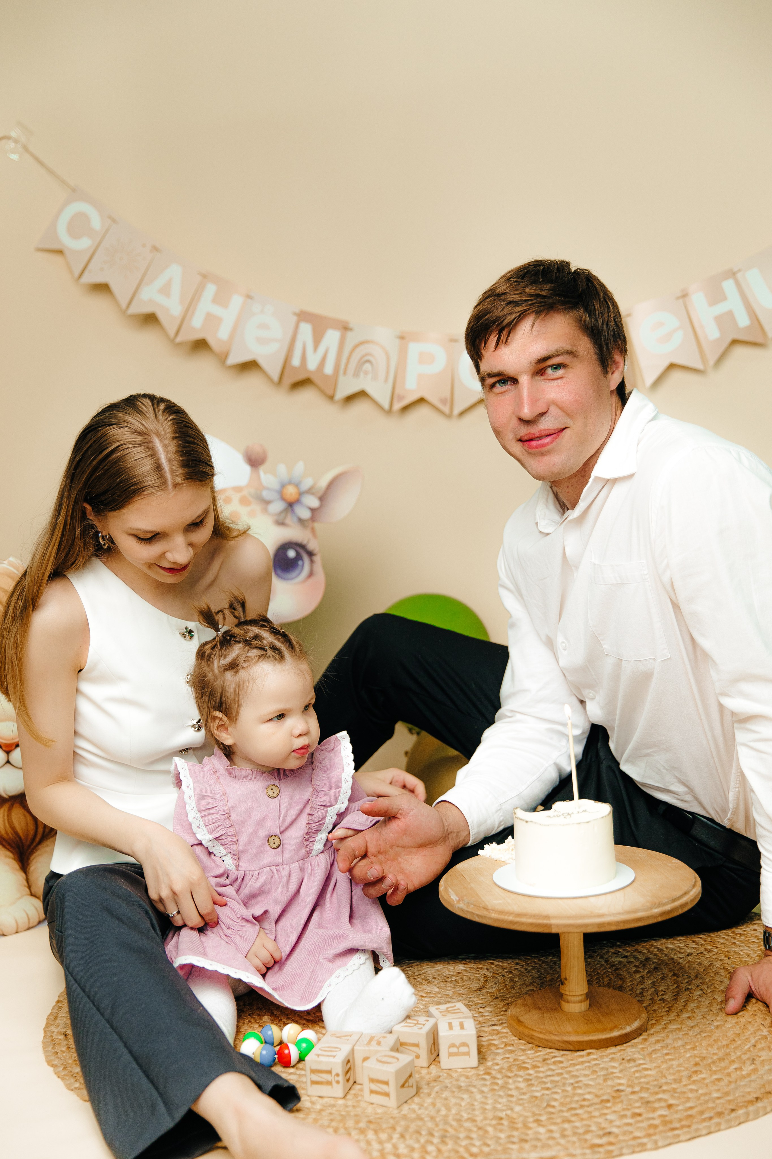 Варюше 1 годик. Свадебный фотограф Кропоткин Краснодар